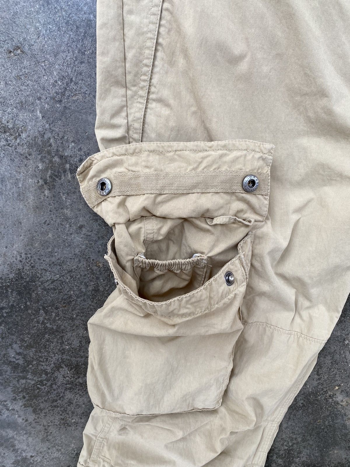 Gap Vintage Gap Multi Pocket Cargo Pants Size US 33 - 10 Thumbnail