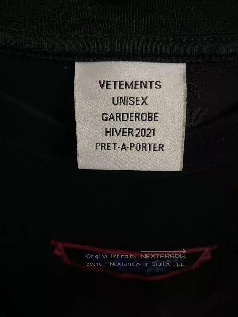 Vetements Heart Rhinestone Short Sleeve Tee.