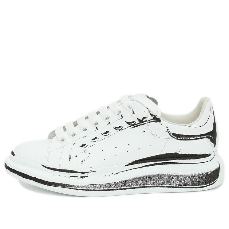 Alexander McQueen o1w1db10725 Oversized Sneaker in Black/White Size US 6 / EU 39 - 1 Thumbnail