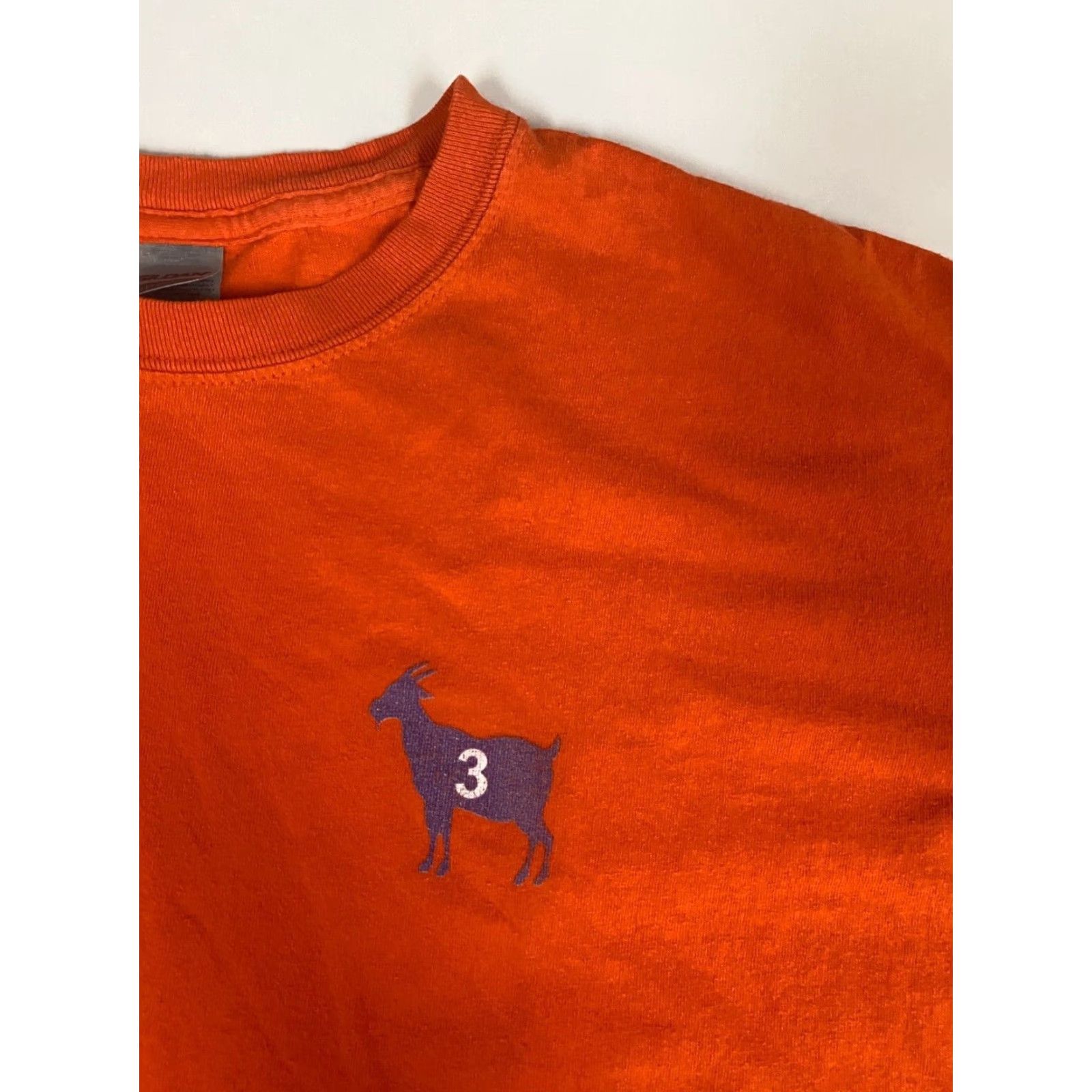 Gildan Gildan NBA Mens Shirt XL Orange T-Shirt Crew Neck Short Sleeve University 90s Colorful Logo Mens Size US XL / EU 56 / 4 - 4 Thumbnail