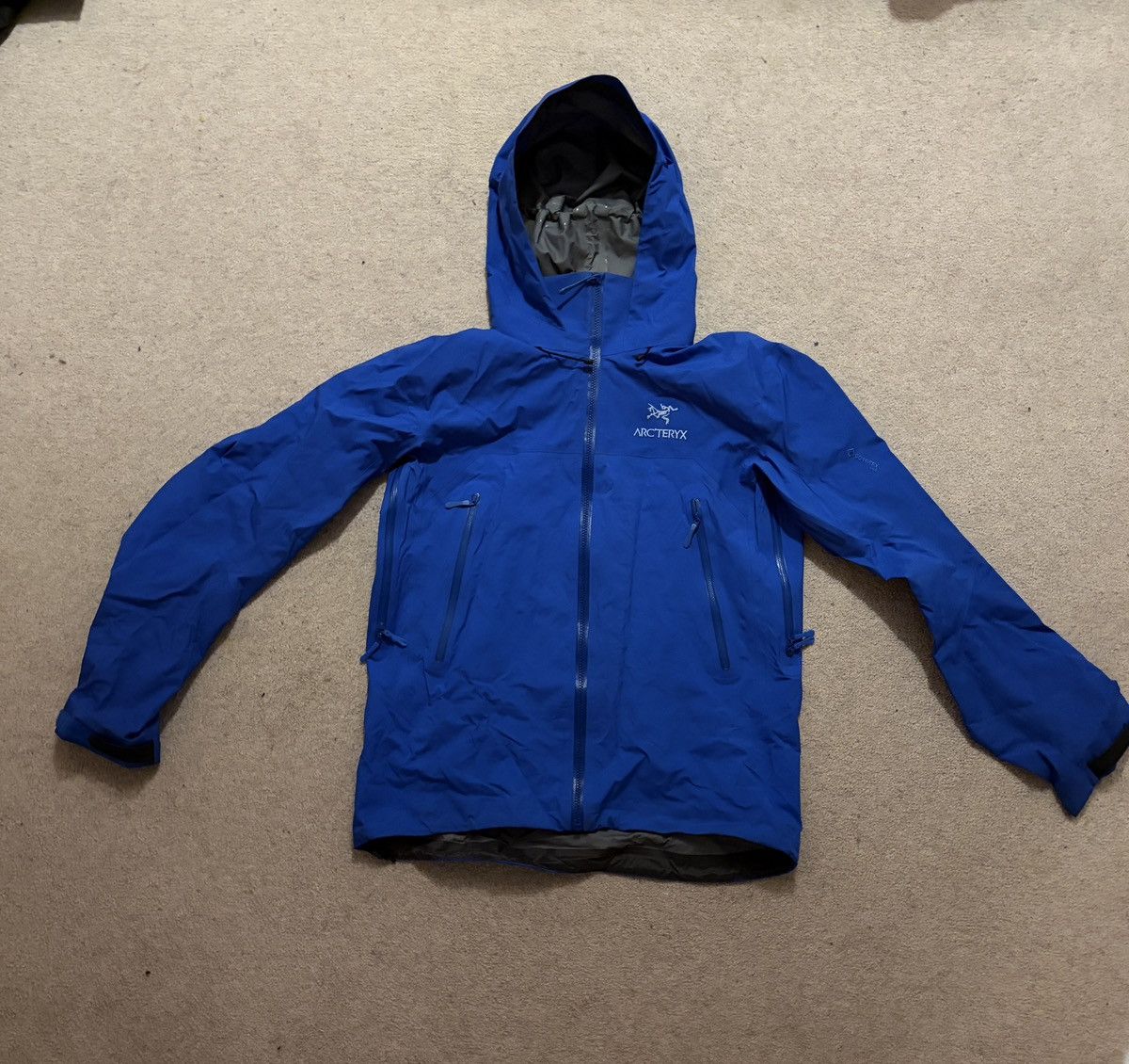 Arc'teryx Arc’teryx Beta AR Jacket – Blue – Men’s Medium (M) Size US M / EU 48-50 / 2 - 1 Thumbnail
