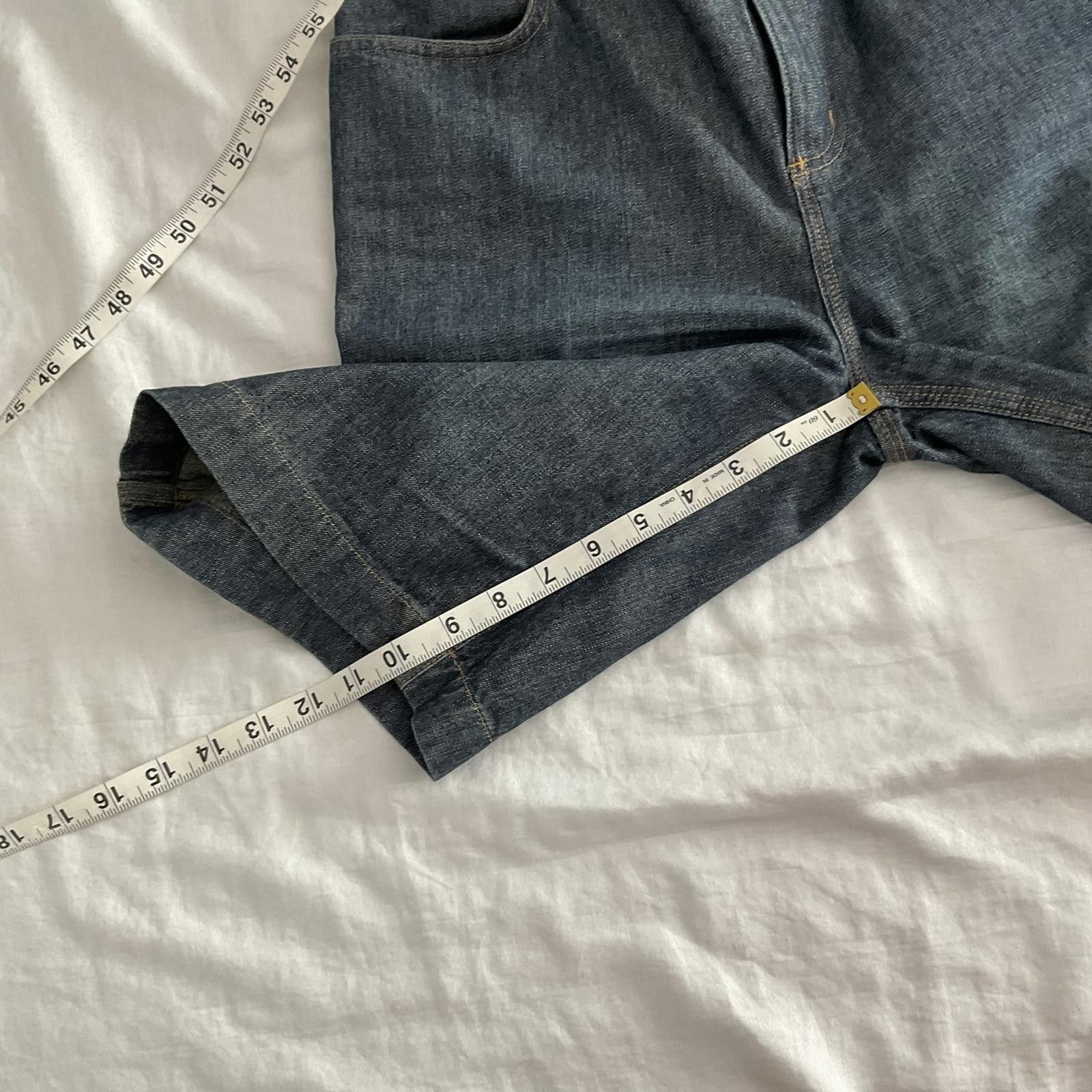 Duluth Trading Company duluth trading womens dark wash long baggy cargo jean shorts Size 30" / US 8 / IT 44 - 4 Thumbnail