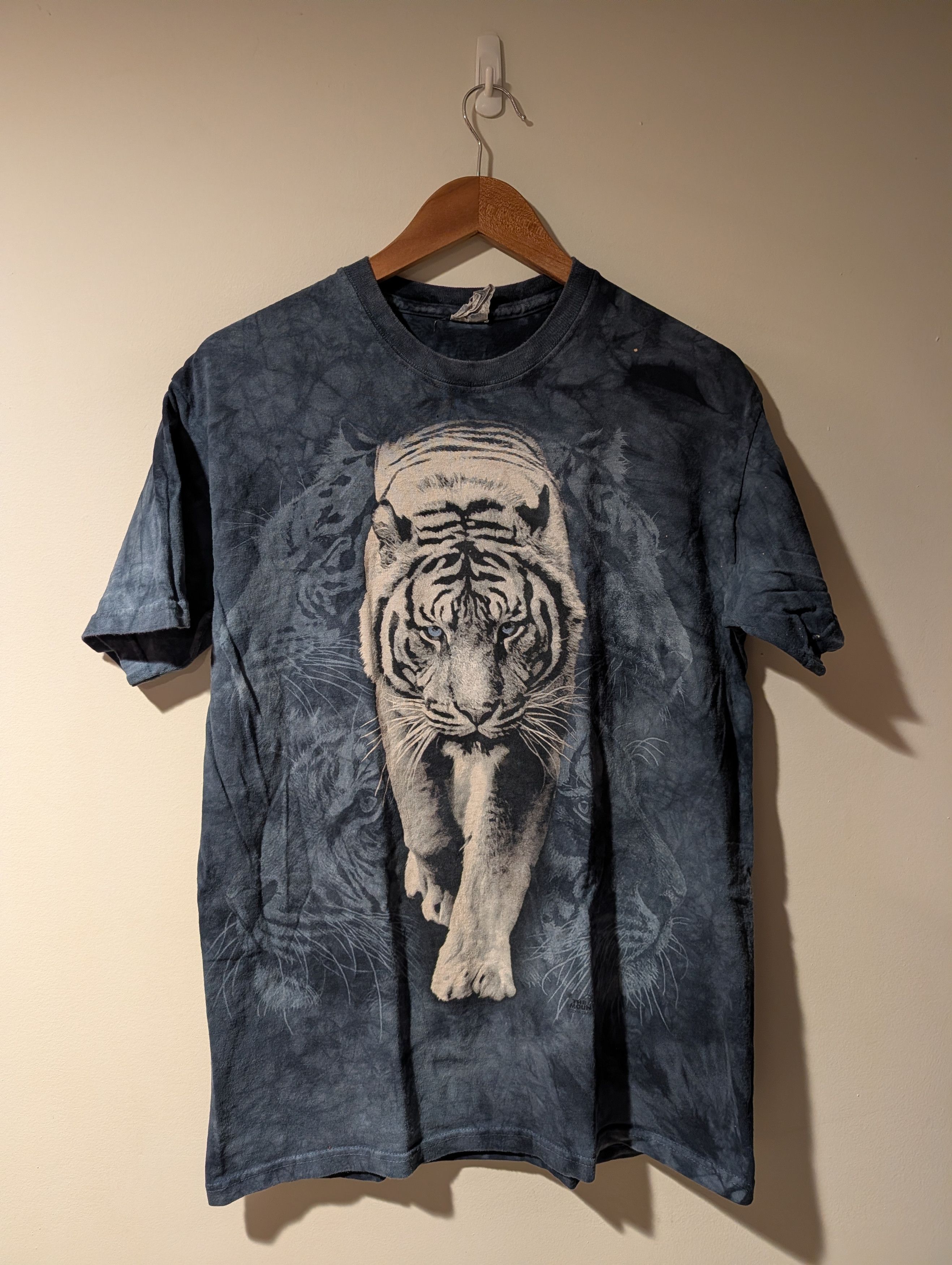 The Mountain Vintage 2008 Snow Tiger Animal Nature The Mountain T-Shirt Size US M / EU 48-50 / 2 - 1 Thumbnail