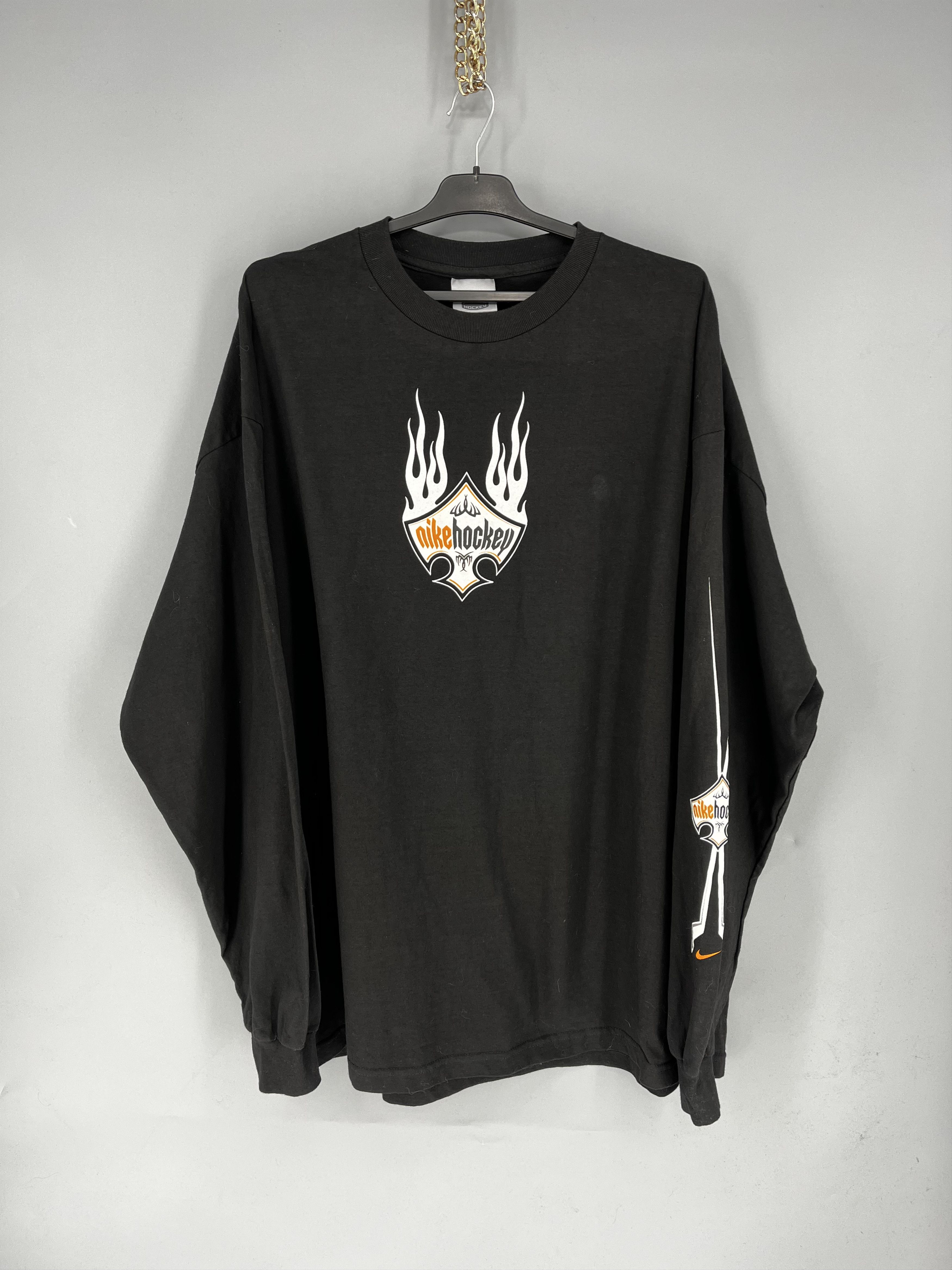 Nike Vintage Y2k Washed Black Nike Hockey Emblem Sweatshirts Size US XXL / EU 58 / 5 - 1 Thumbnail