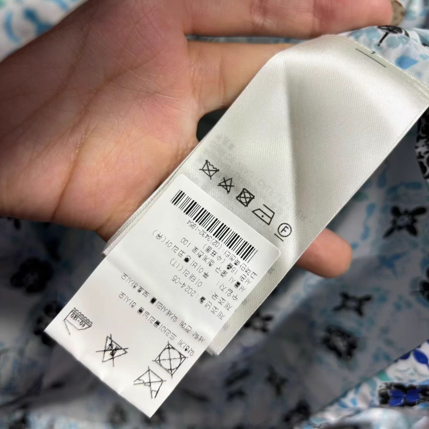 Louis Vuitton Louis Vuitton Blue Logo Print Hooded Jacket 36 Size XS / US 0-2 / IT 36-38 - 4 Thumbnail
