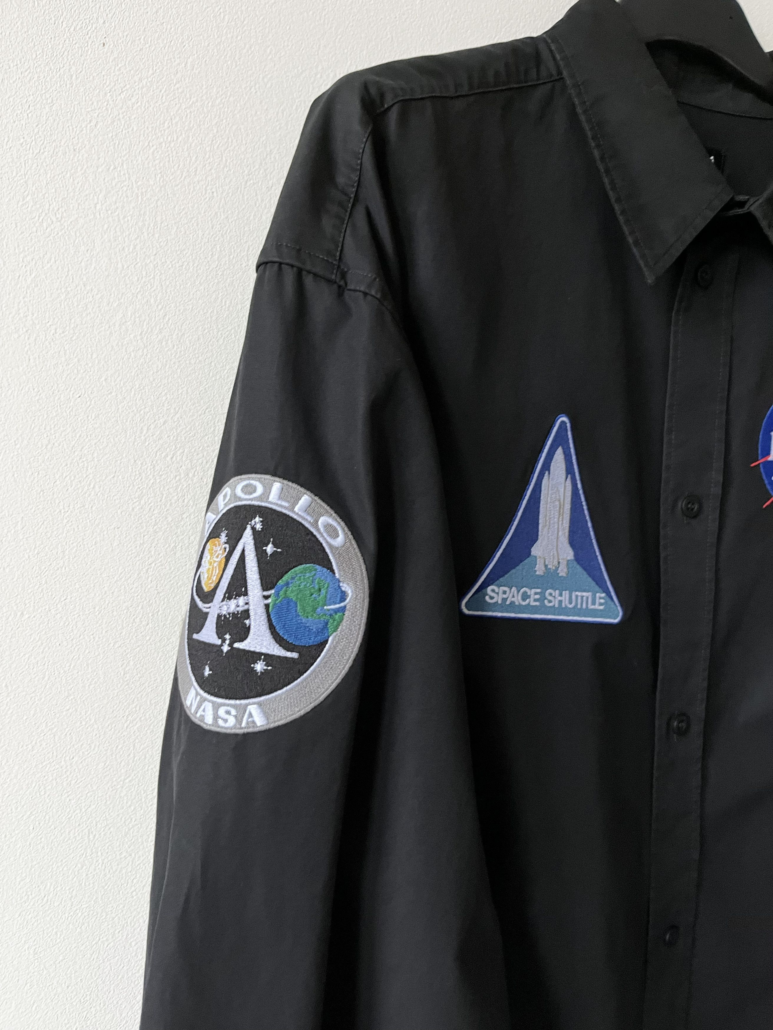 Balenciaga Balenciaga NASA button shirt Size US S / EU 44-46 / 1 - 4 Thumbnail