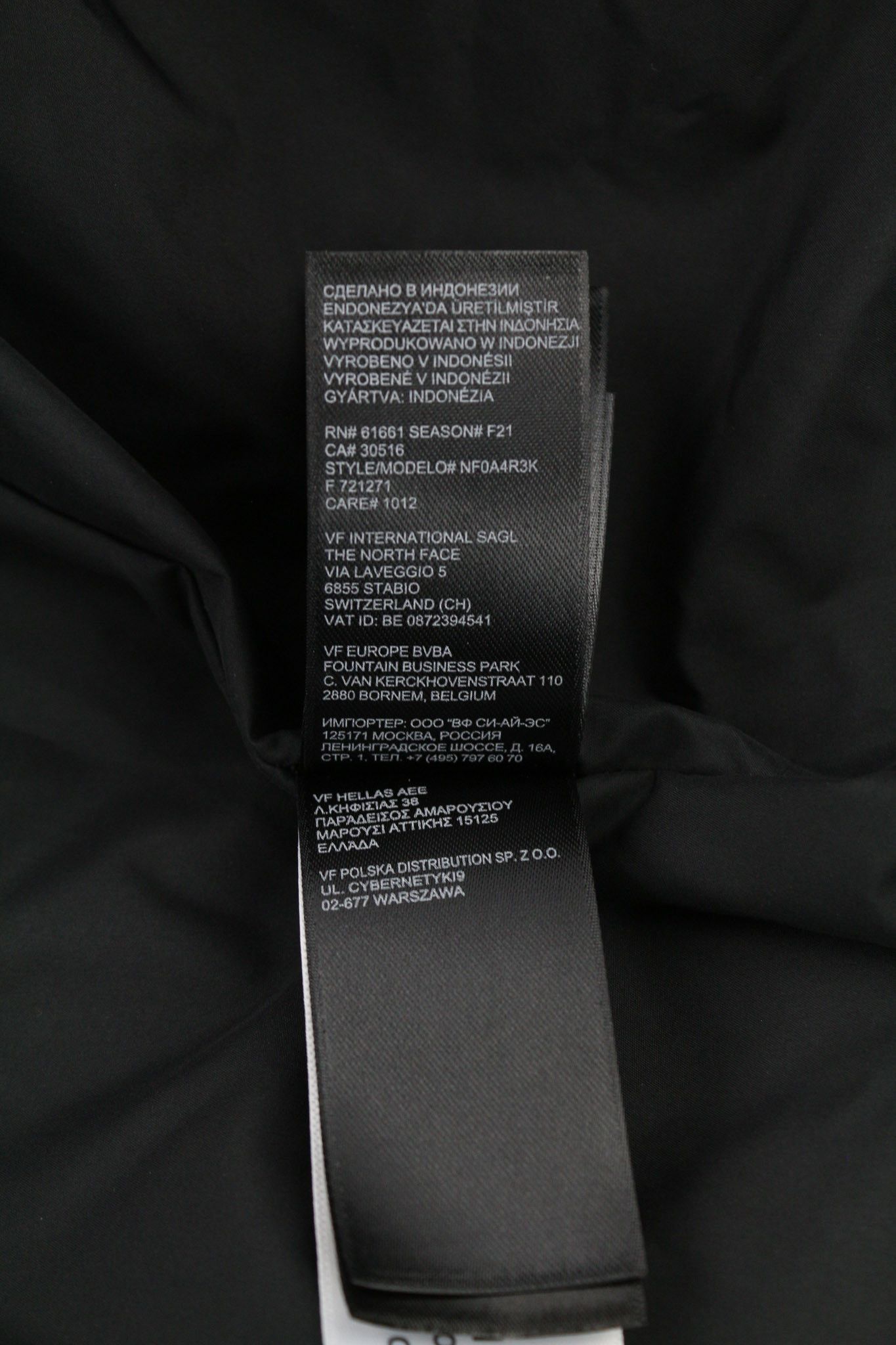 The North Face TRIPLE C XL Black 550 Down Hooded 80949 Size XL / US 12-14 / IT 48-50 - 12 Thumbnail