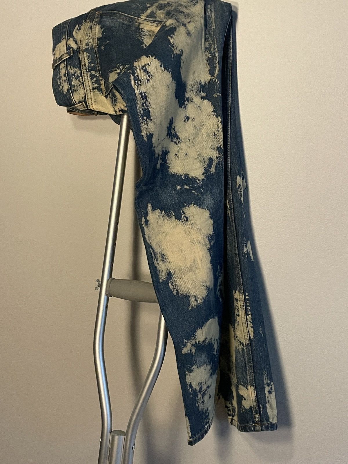 Gucci Gucci Studded Bleach Denim Size 30 Size US 30 / EU 46 - 3 Thumbnail