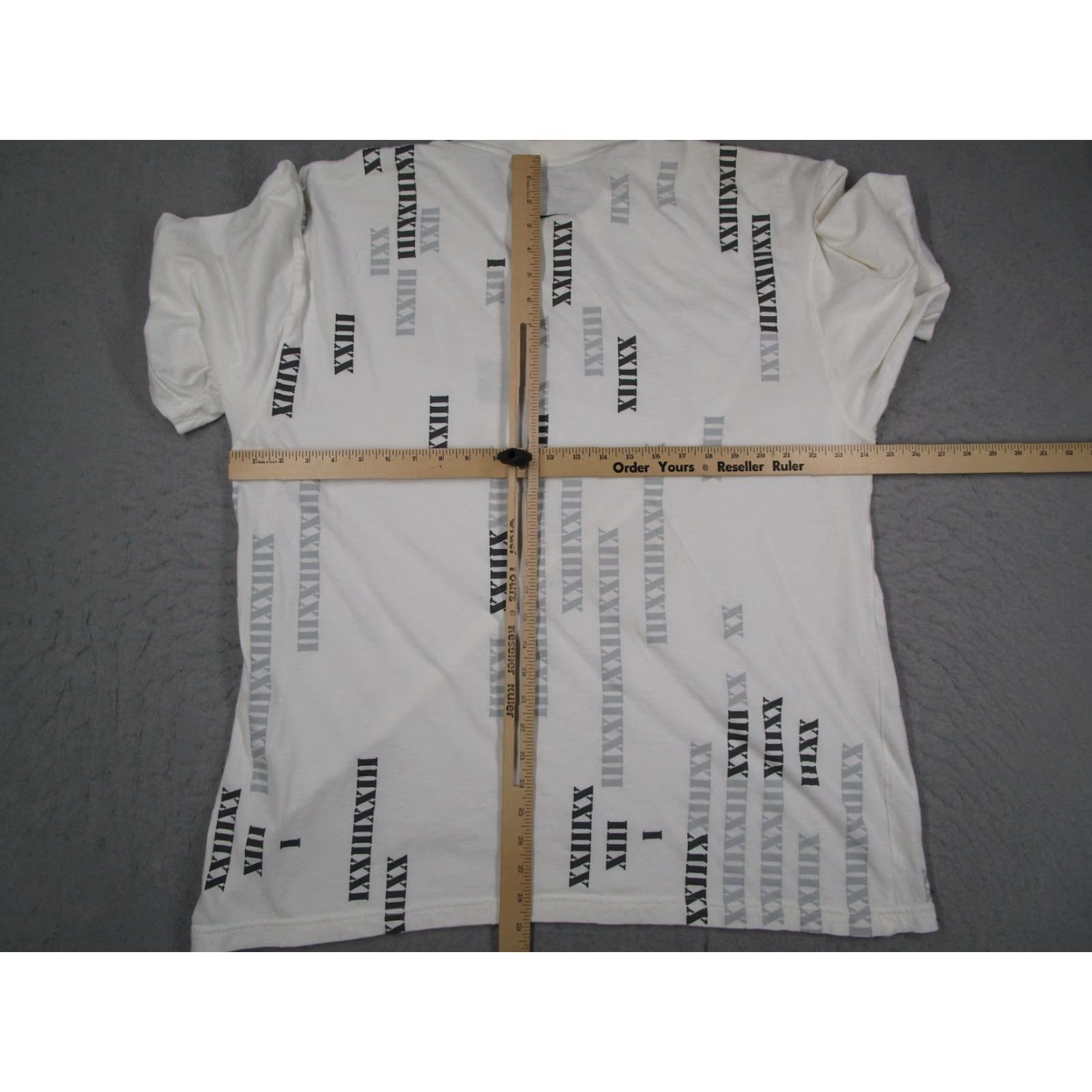 Nike Nike LeBron James Shirt Mens XL White Roman Numeral Graphic Tee 217948-101 Size US XL / EU 56 / 4 - 6 Thumbnail
