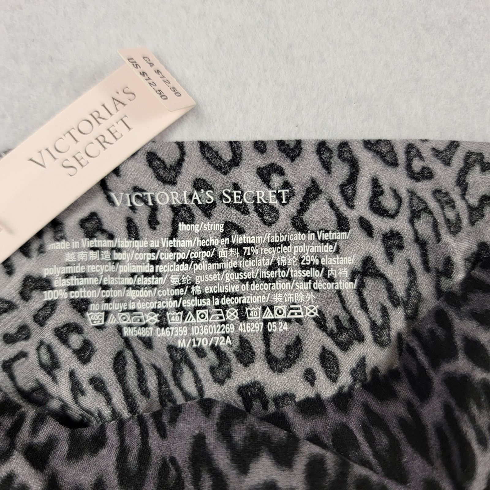 Victoria's Secret Victoria's Secret Thong/String Panties 3pk Sz M Size ONE SIZE - 6 Thumbnail