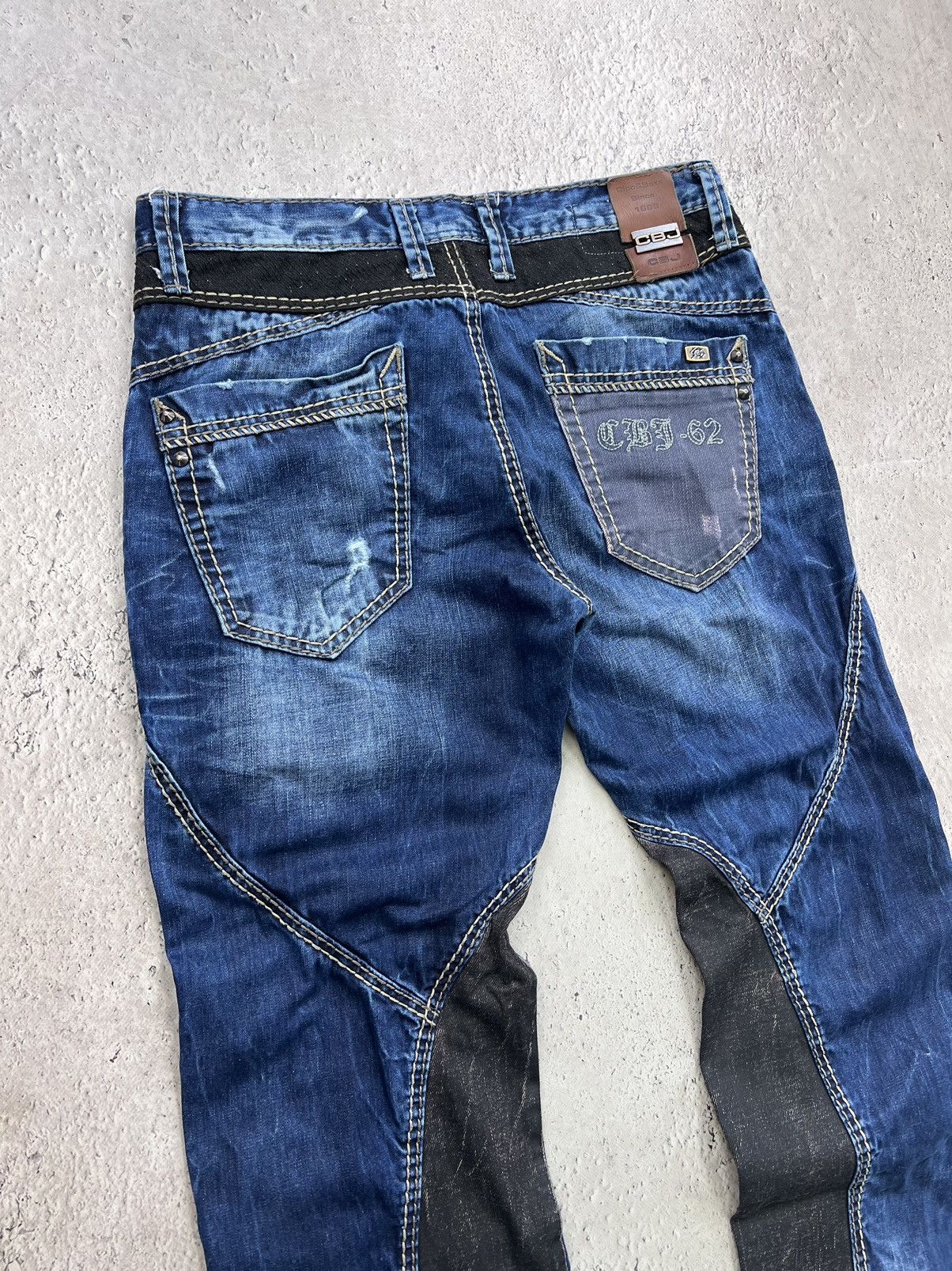 Hysteric Glamour × Japanese Brand # JUNYA WATANABE BALENCIAGA STYLE DISTRESSED JEANS Size US 32 / EU 48 - 14 Thumbnail