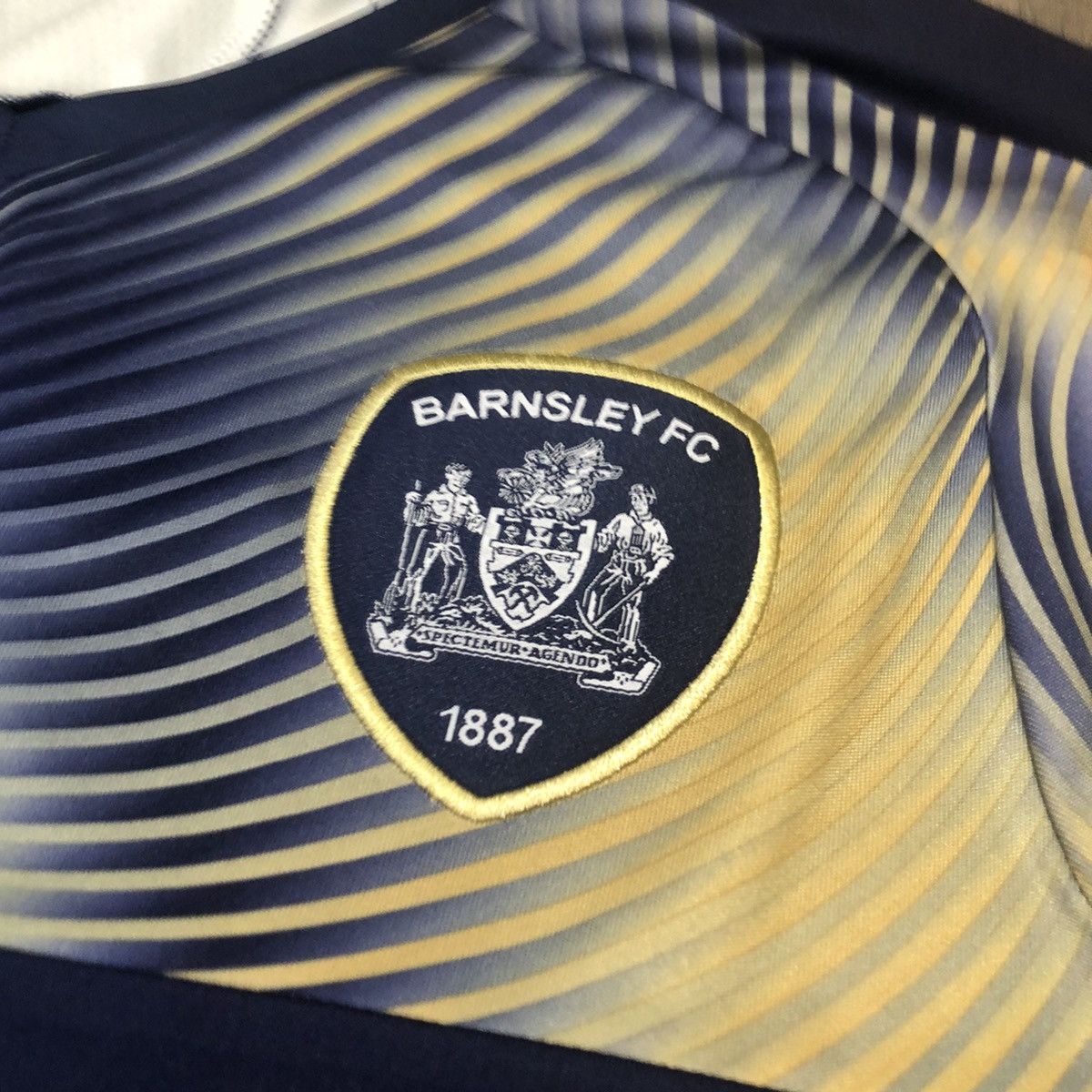 Puma Barnsley fc 19/20 away shirt Size US S / EU 44-46 / 1 - 4 Thumbnail
