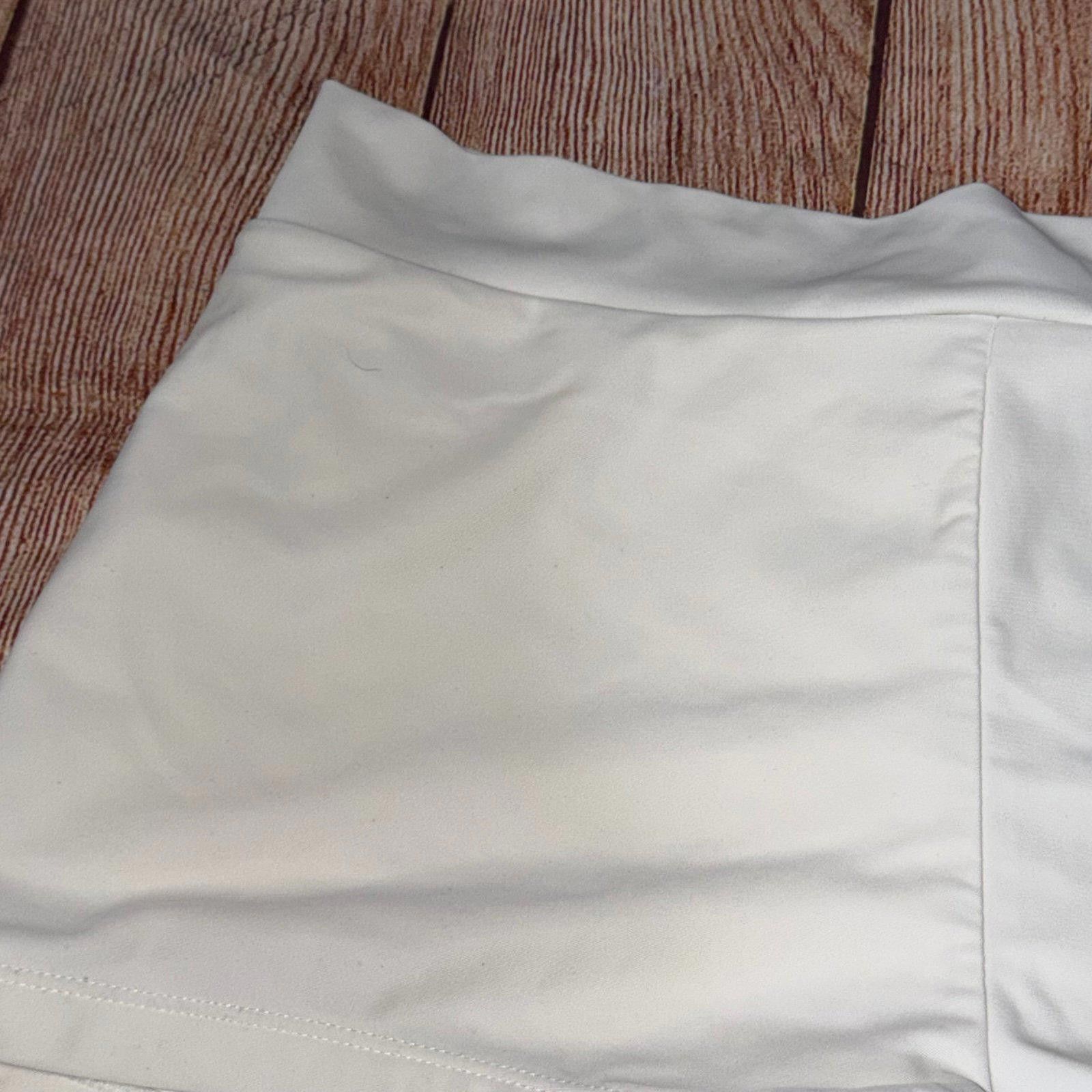Other Bellecarrie Women's White Athletic/Swim Shorts Medium Size 32" / US 10 / IT 46 - 2 Thumbnail