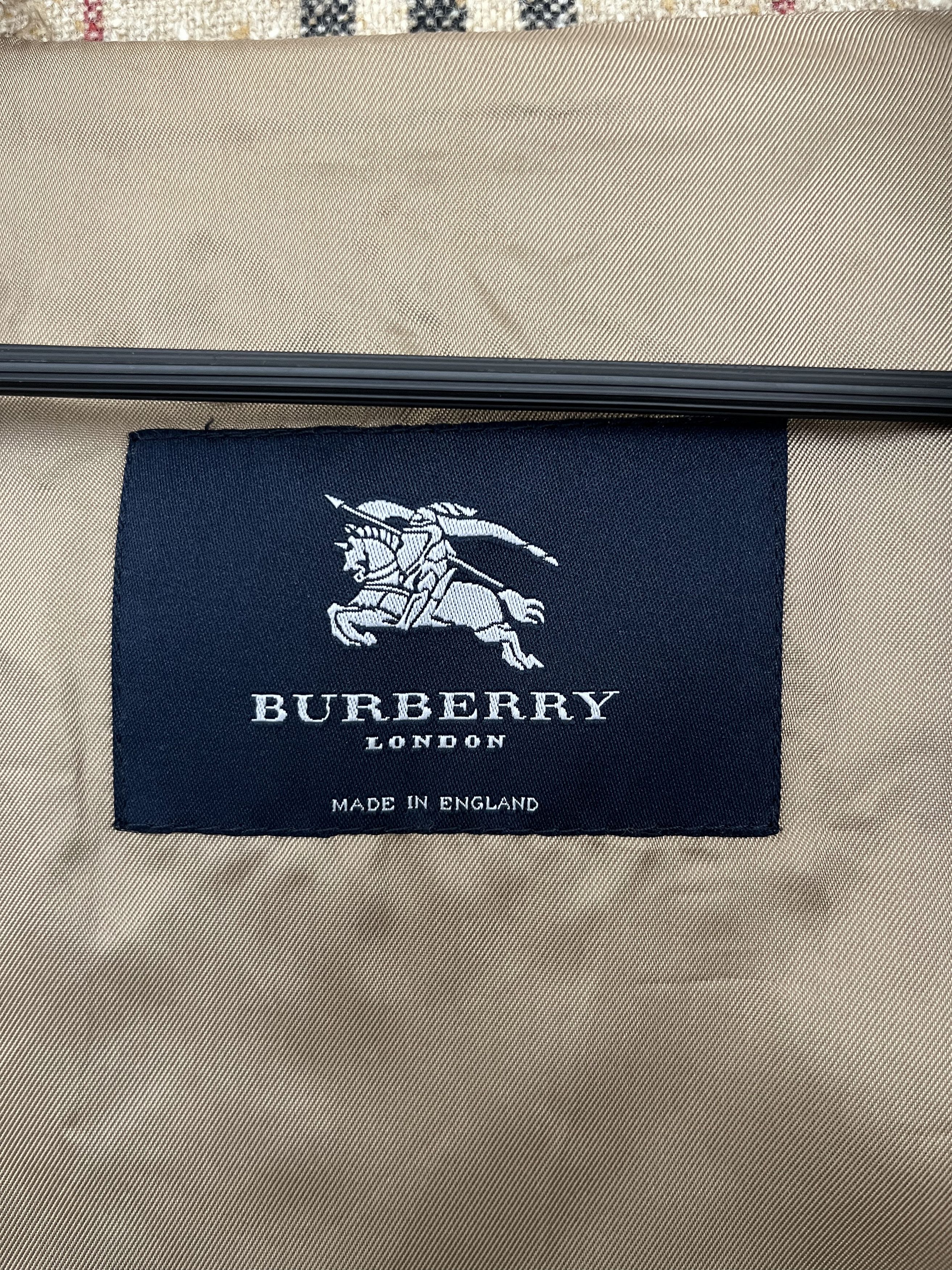 Burberry London England ジャケット Burberry London Men's Trench Coat Beige Nova Check Made in England