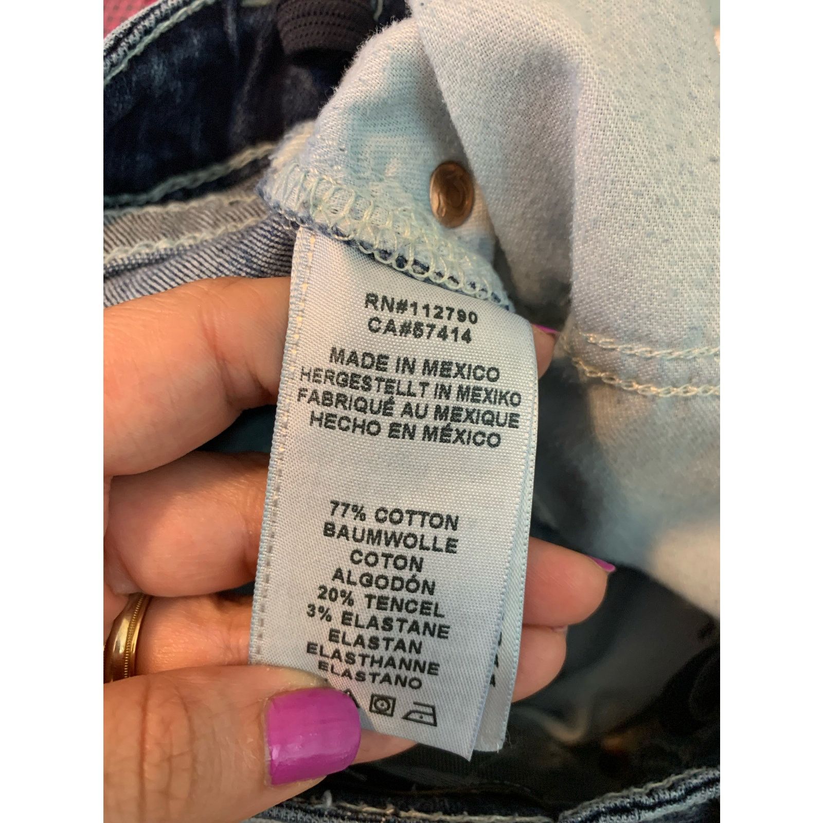 True Religion True Religion denim stretch distressed shorts size 7 Junior Size 23" - 4 Thumbnail