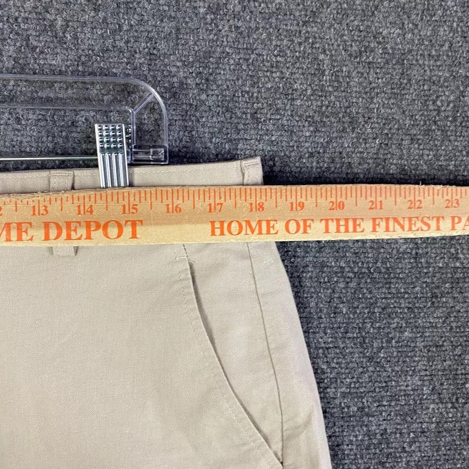 Jos. A. Bank Jos A Bank Shorts Men's Size 36 Beige Chino Casual Slash Size US 36 / EU 52 - 2 Thumbnail