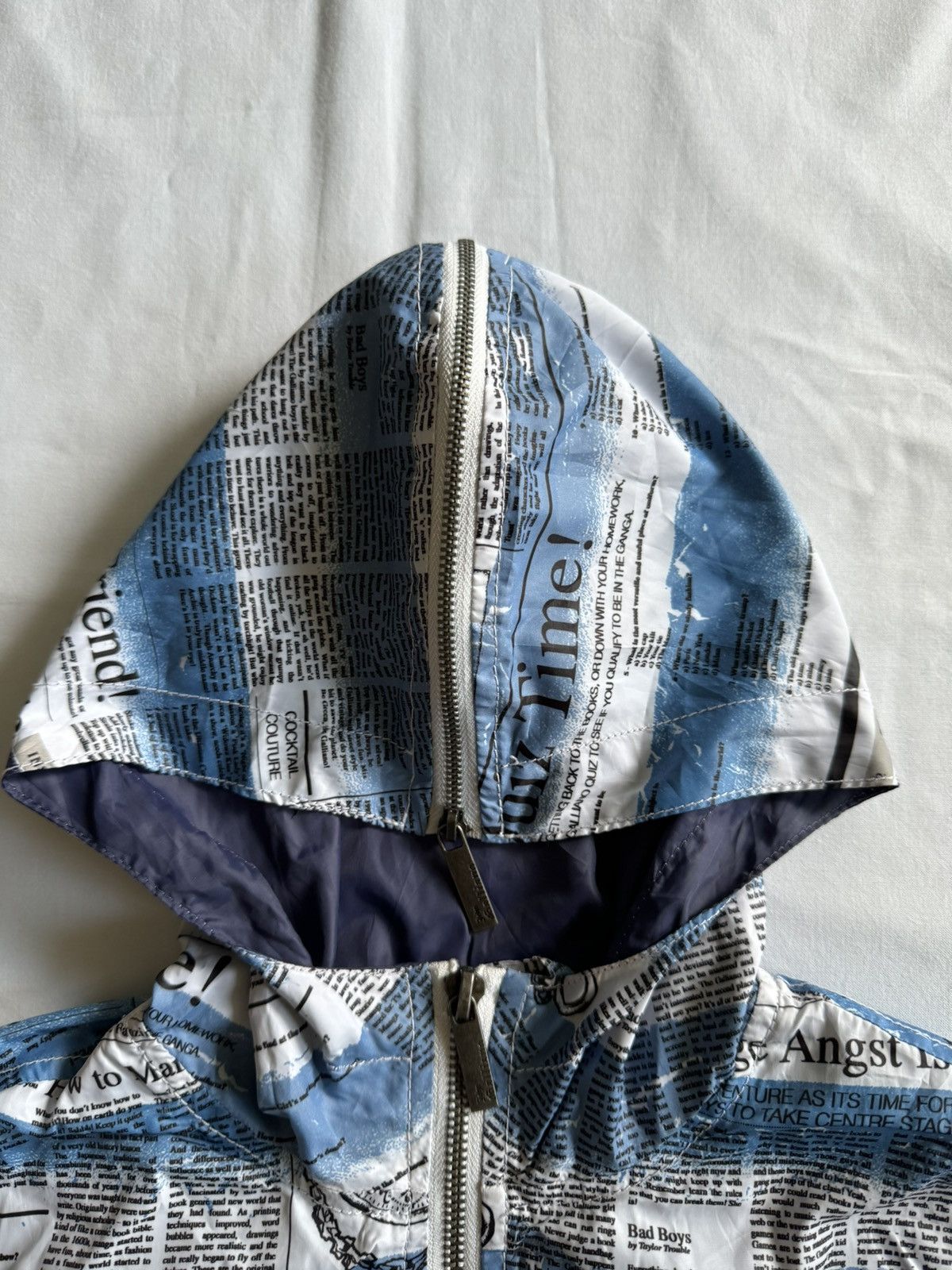 John Galliano John Galliano Iconic Newspaper Print Hooded Jacket Size US XXS / EU 40 - 6 Thumbnail