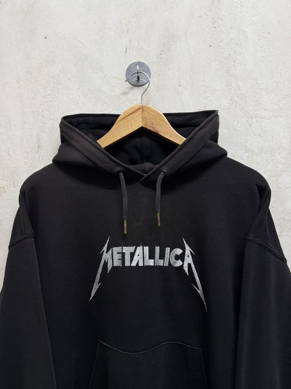 Metallica 2010s Metallica Embroidered Spell Out Hoodie Size US M / EU 48-50 / 2 - 2 Thumbnail