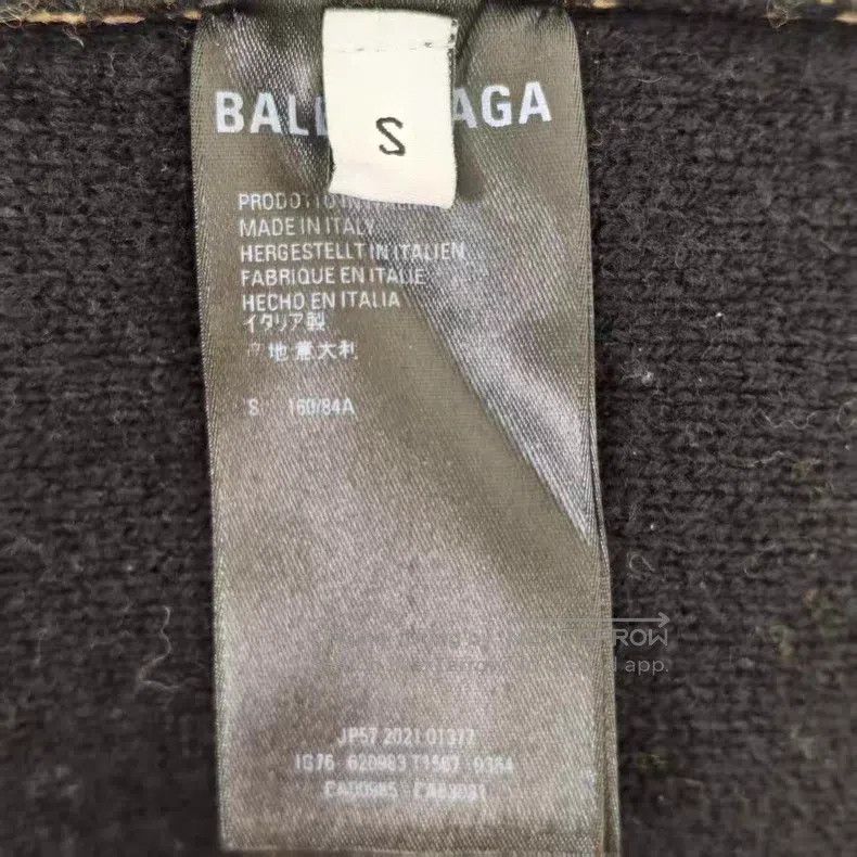 Balenciaga Balenciaga Letter Logo Full Print Wool Sweater Size US S / EU 44-46 / 1 - 5 Thumbnail