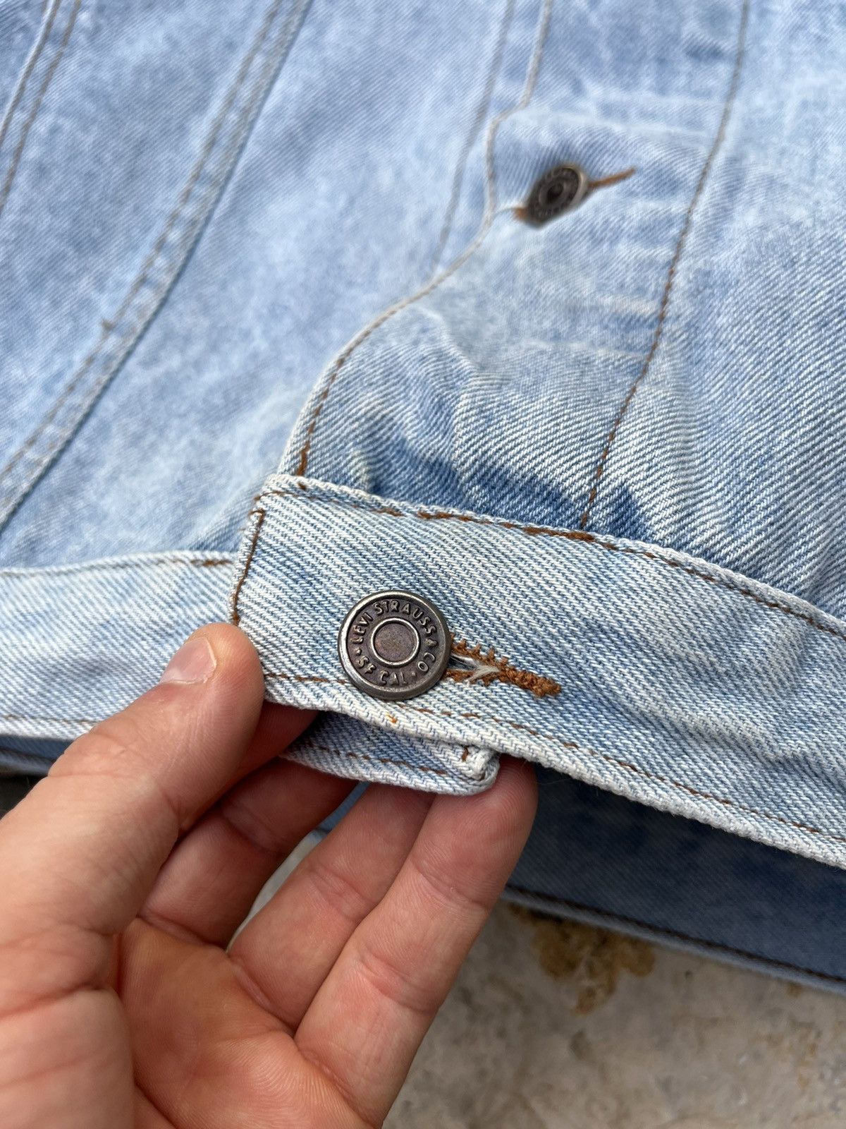 Levi's × Levi's Vintage Clothing × Vintage Vintage 80s Levi’s denim distressed trucker jacket washed Size US XL / EU 56 / 4 - 11 Thumbnail