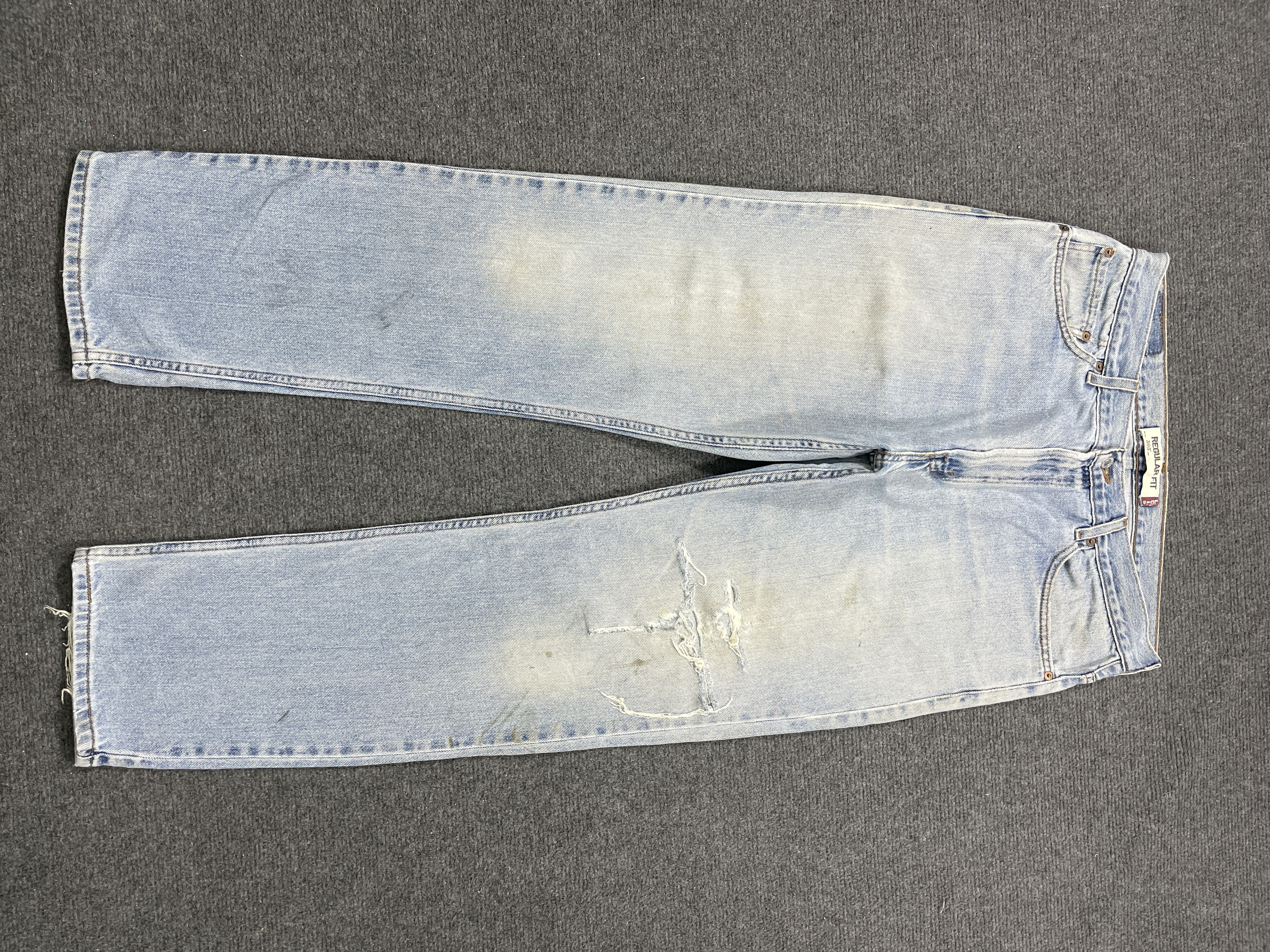 image of Distressed Denim x Levis Vintage Distressed Levis 505 Light Wash Jeans in Blue Denim (Size 36)