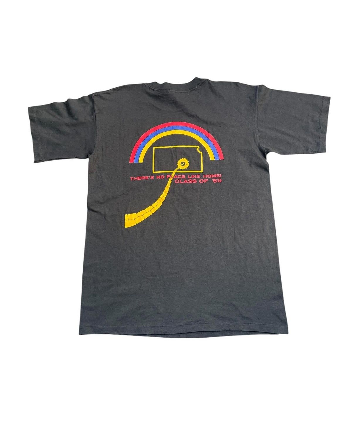 Vintage Vintage Follow The Yellow Brick Road Tshirt Size US XL / EU 56 / 4 - 7 Thumbnail