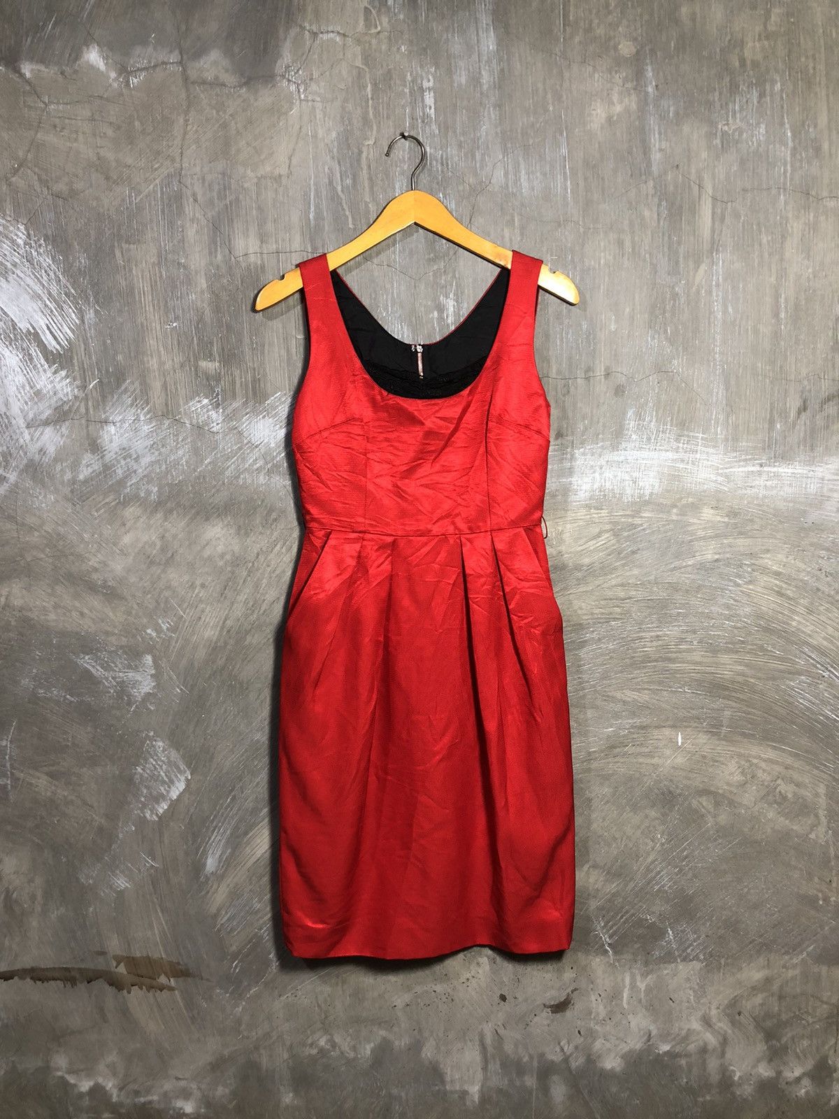 Designer × Dolce & Gabbana × Vintage Dolce & Gabbana Red Midi Dress Size XS / US 0-2 / IT 36-38 - 1 Thumbnail