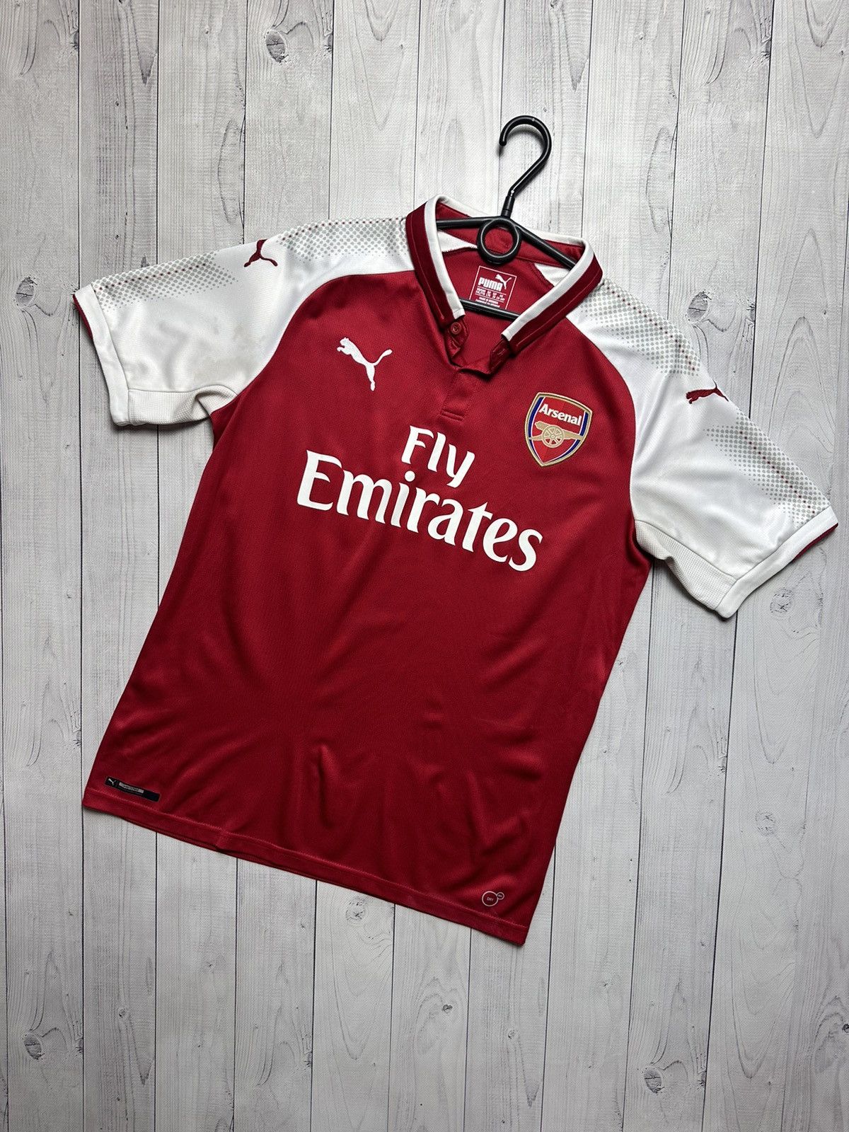 Puma × Vintage Vintage puma Arsenal soccer jersey size S/M Size US S / EU 44-46 / 1 - 1 Thumbnail