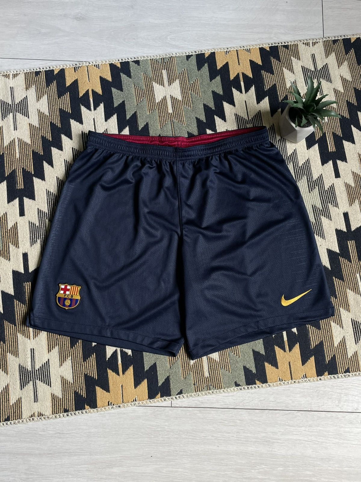 Nike × Vintage Vintage Nike Barcelona Soccer Shorts Size US 36 / EU 52 - 1 Thumbnail