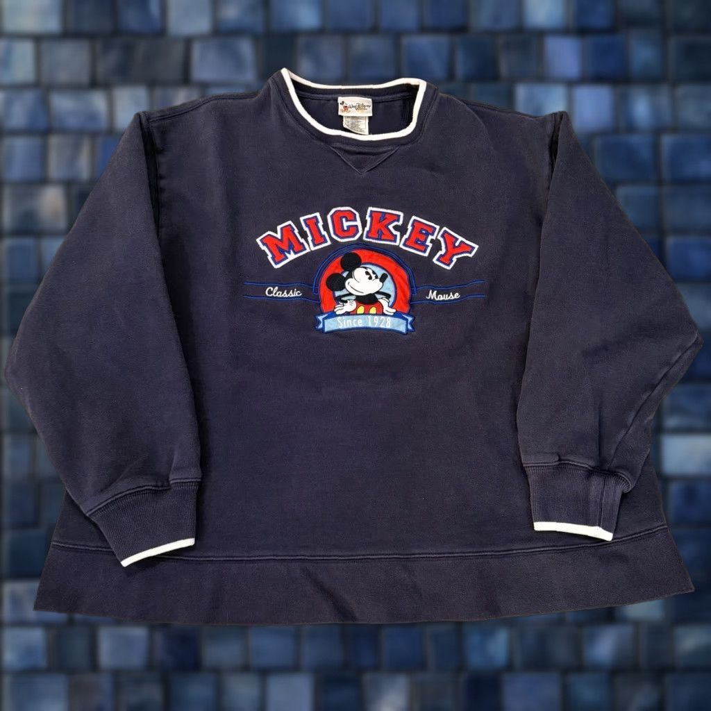 Disney VINTAGE Mickey Mouse Disney Adult XL Classic Mouse Crewneck Sweatshirt Navy Blue Mens XL Mickey Mouse Crewneck Sweatshirt Size US XL / EU 56 / 4 - 1 Thumbnail