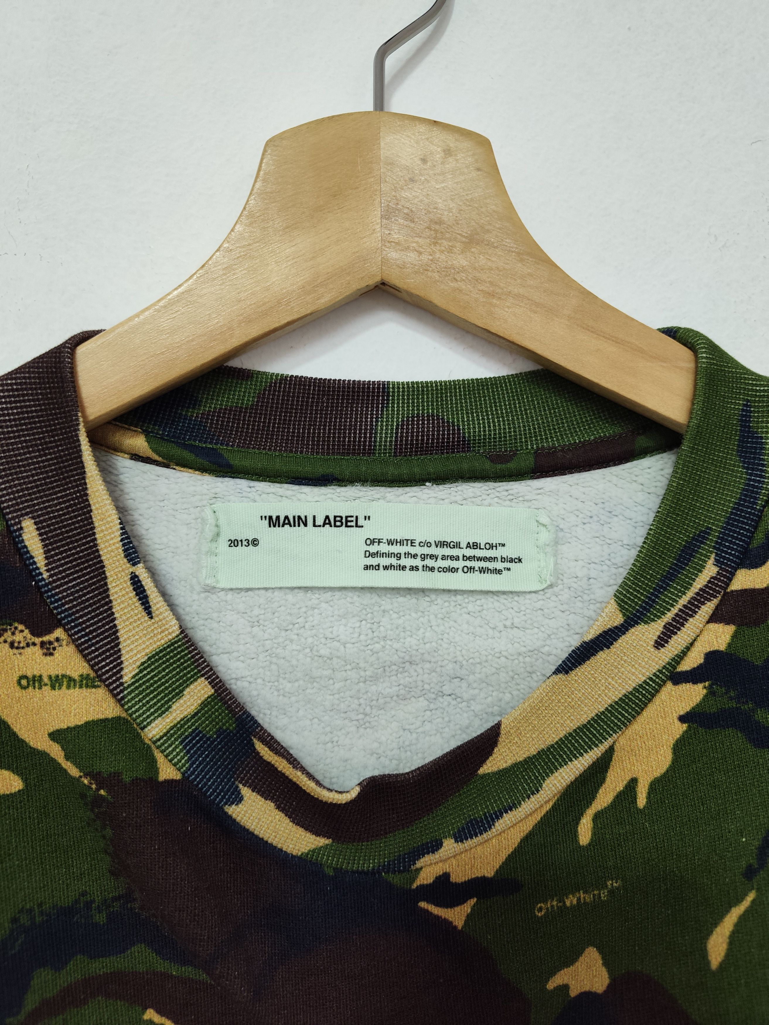 Off-White Off-White "Peace By Design Camo" Size US M / EU 48-50 / 2 - 5 Thumbnail