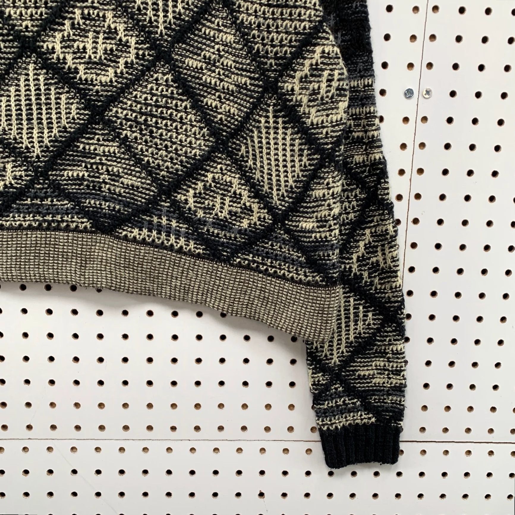 Forever 21 VINTAGE FOREVER 21 Knit Sweater Womens M Black Brown Argyle Crew Neck Loose Knit Shirt Pullover Winter Fall Womens Size M / US 6-8 / IT 42-44 - 5 Thumbnail