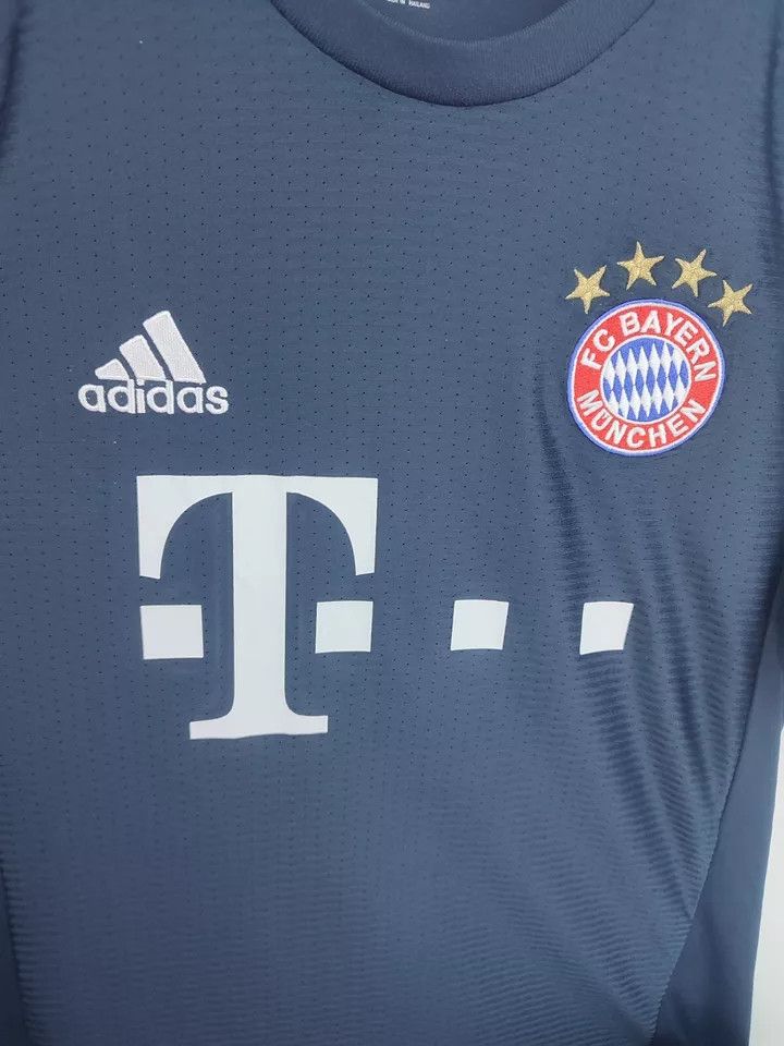 Adidas 2015/16 FC Bayern Munich Munchen third FOOTBALL Kit SHIRT Size US S / EU 44-46 / 1 - 8 Thumbnail