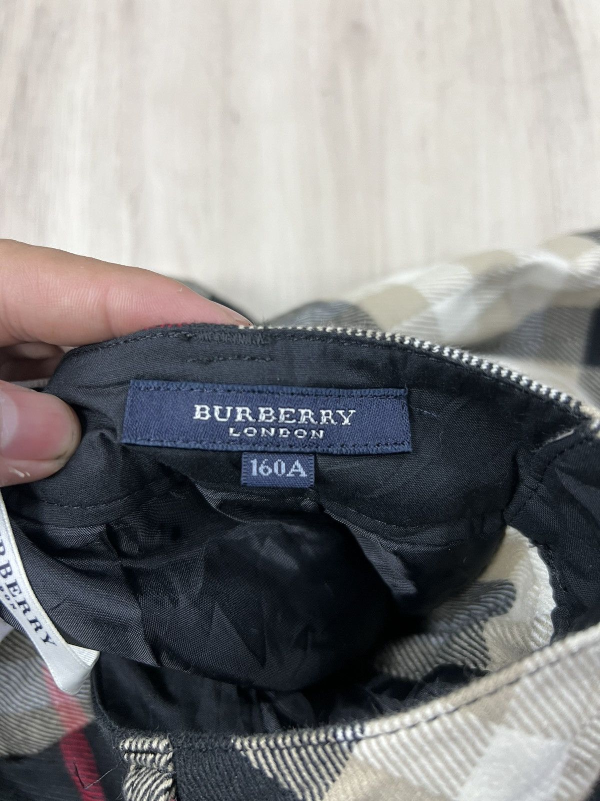 Burberry short Pants