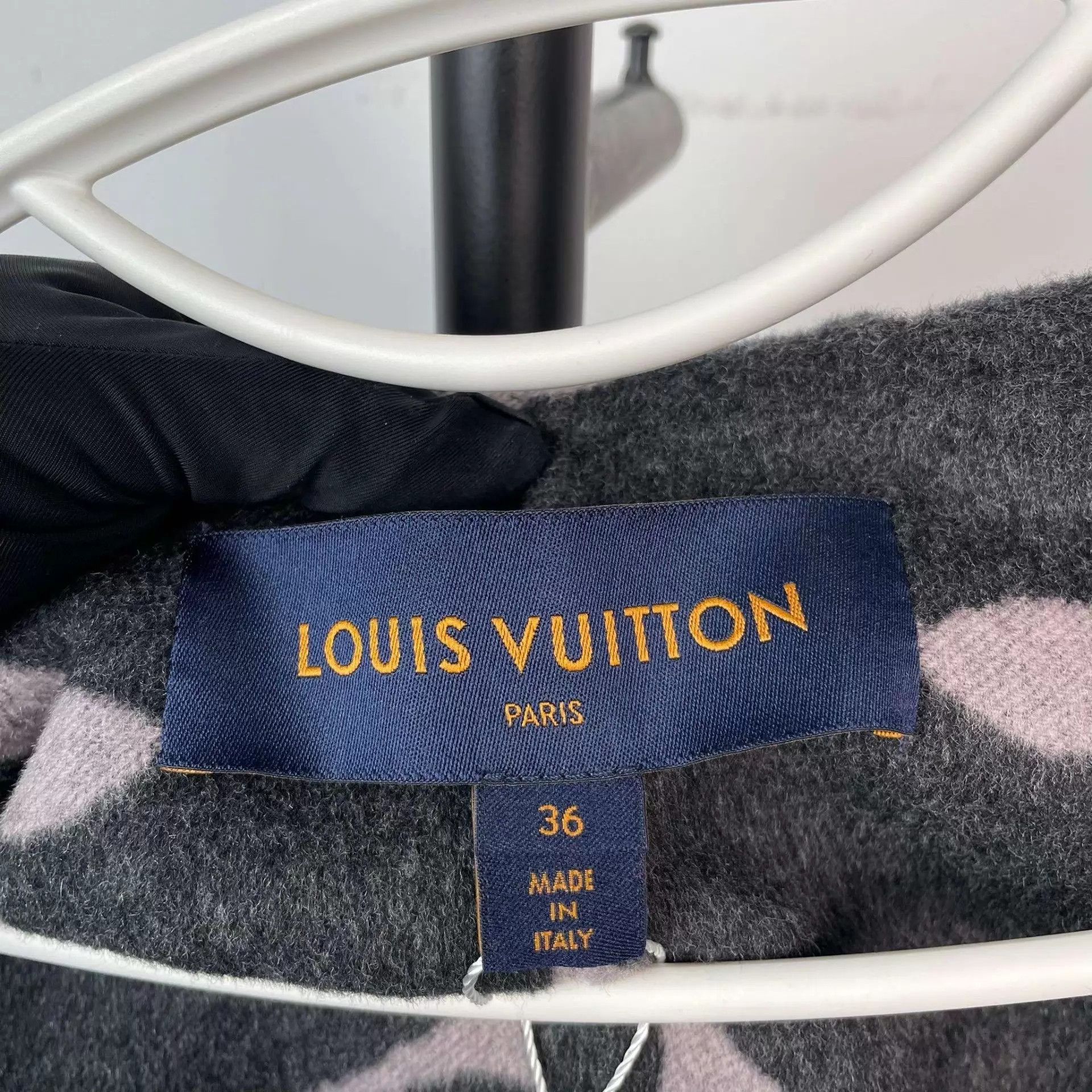 Louis Vuitton LV robe coat EU 36 Gray Size XS / US 0-2 / IT 36-38 - 5 Thumbnail
