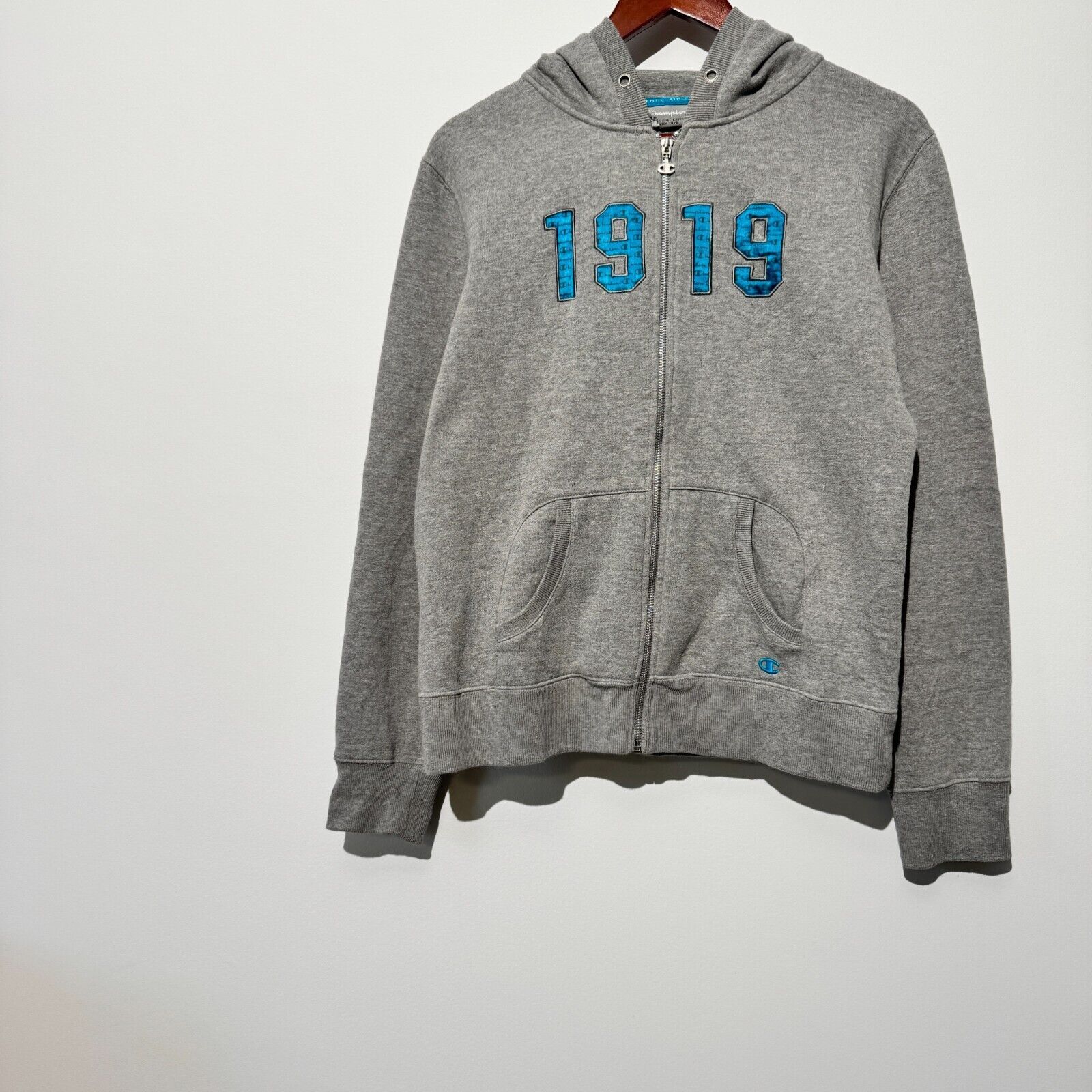Champion Vintage Champion Unisex Gray Cotton Hoodie Size S Reverse Size US S / EU 44-46 / 1 - 4 Thumbnail