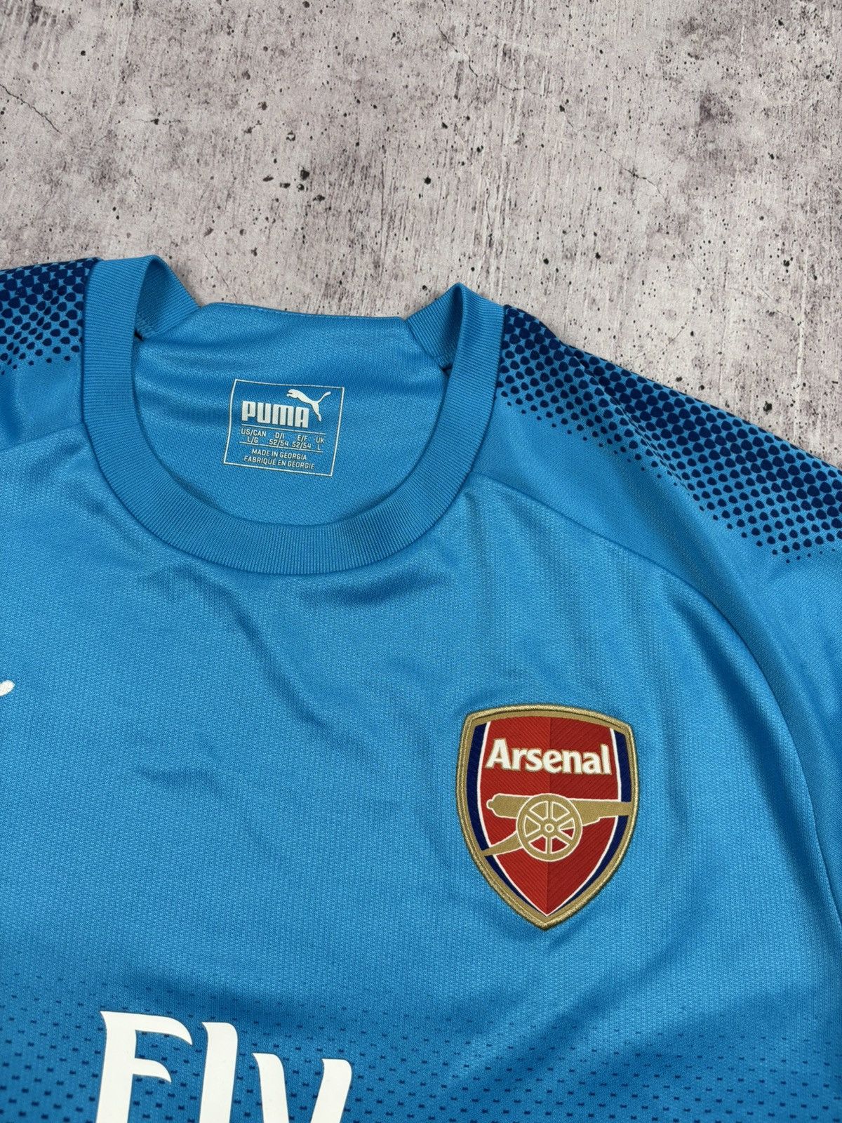 Puma Arsenal 2017/18 vintage jersey size L Size US L / EU 52-54 / 3 - 2 Thumbnail