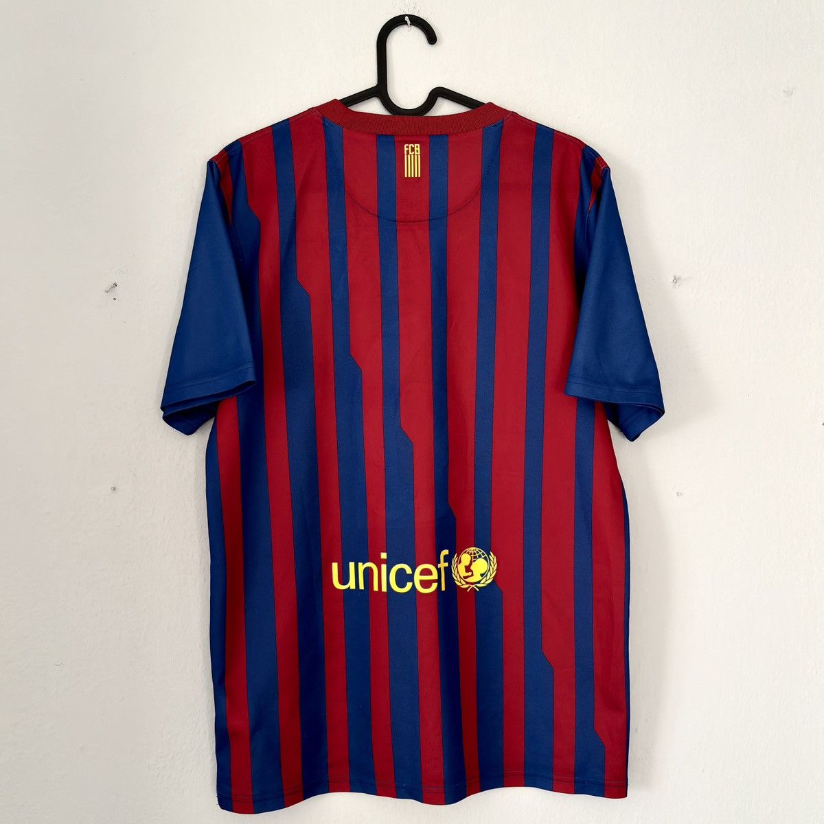 Nike 2011 2012 Barcelona Barca Nike Home Soccer Jersey Shirt Tee Size US S / EU 44-46 / 1 - 7 Thumbnail