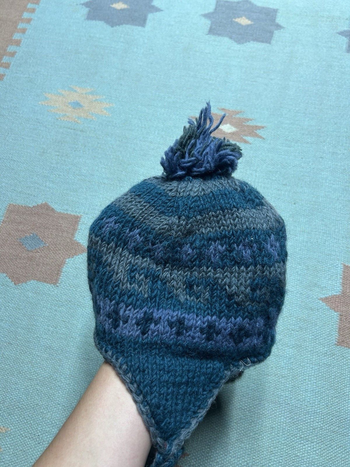 Vintage knit beanie Pom hat winter wool made Nepal geometric adult Size ONE SIZE - 5 Thumbnail