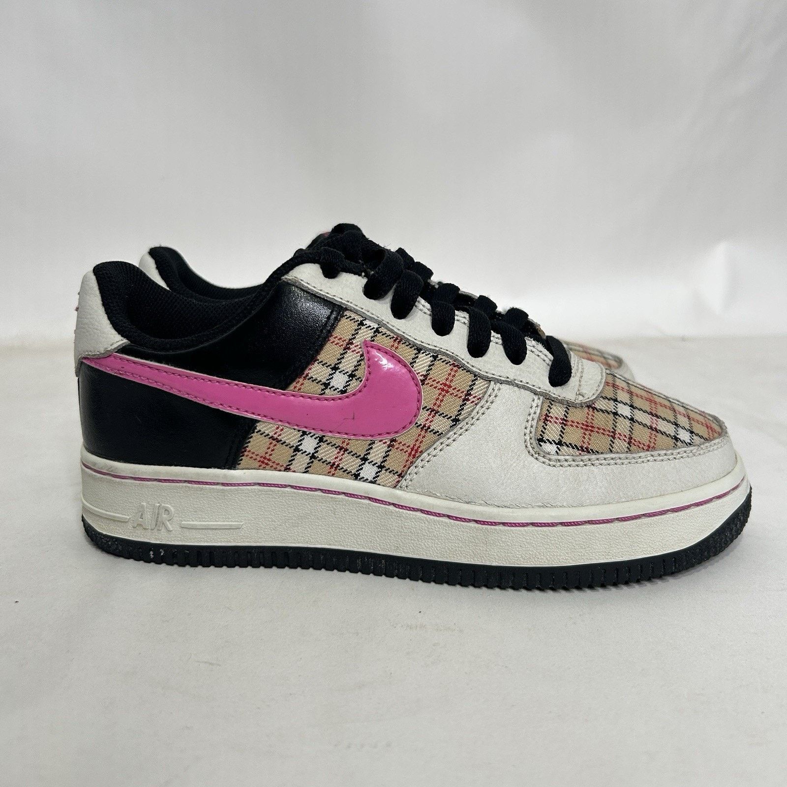 Nike Nike Air Force 1 GS “Pink Plaid” Size US 5 / IT 35 - 4 Thumbnail