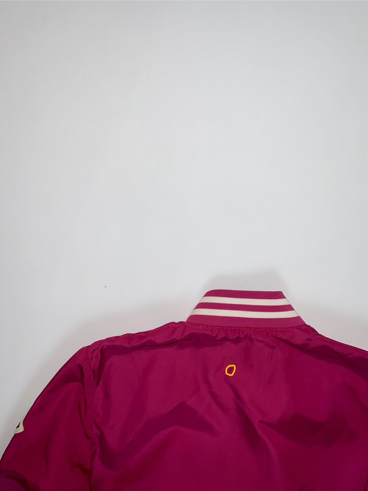 Moncler 🚨 Moncler vintage pink nylon button jacket bomber womans M 2 Size M / US 6-8 / IT 42-44 - 15 Thumbnail