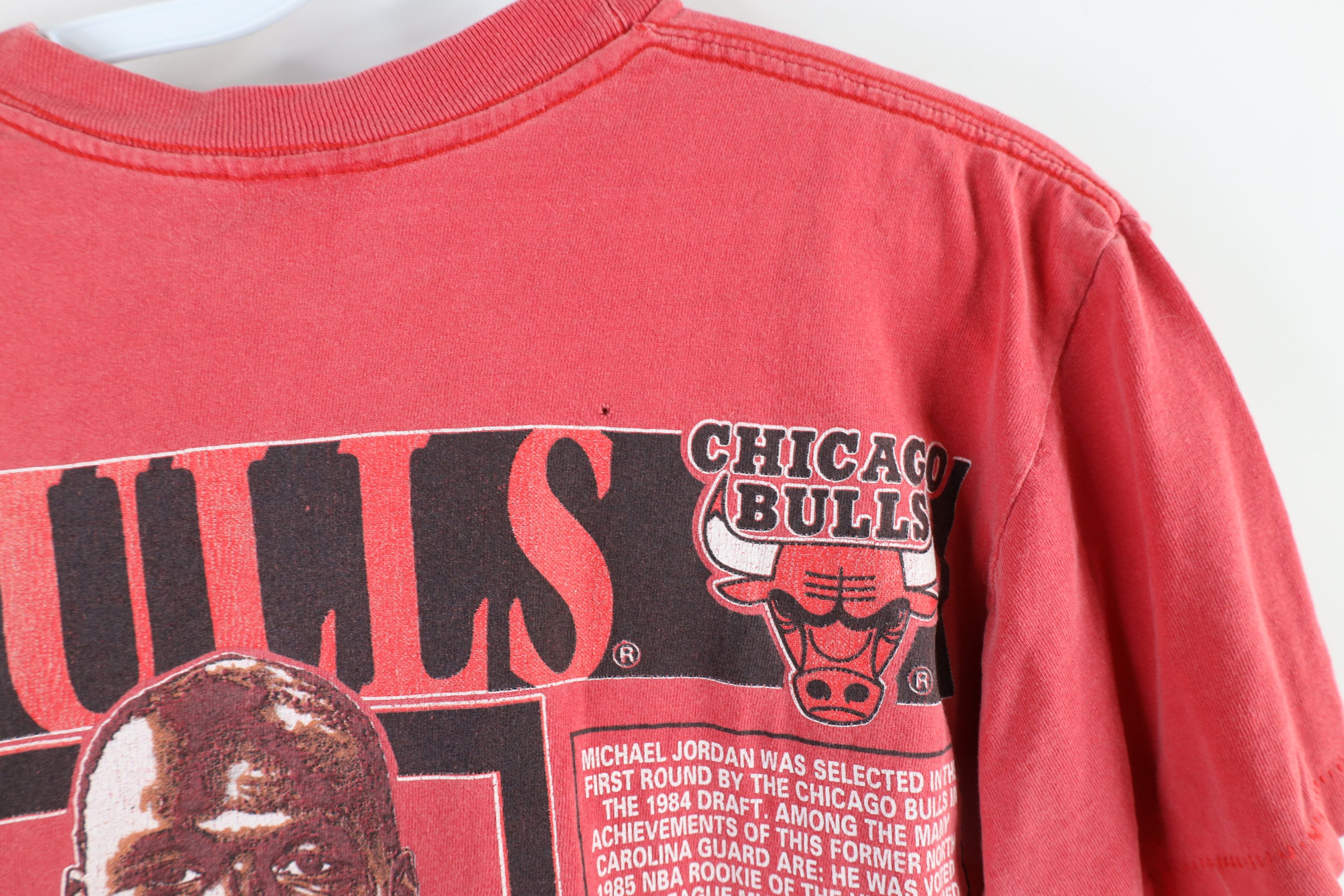 Vintage Vintage 90s Jordan Chicago Bulls Basketball T-Shirt USA Size US M / EU 48-50 / 2 - 9 Thumbnail