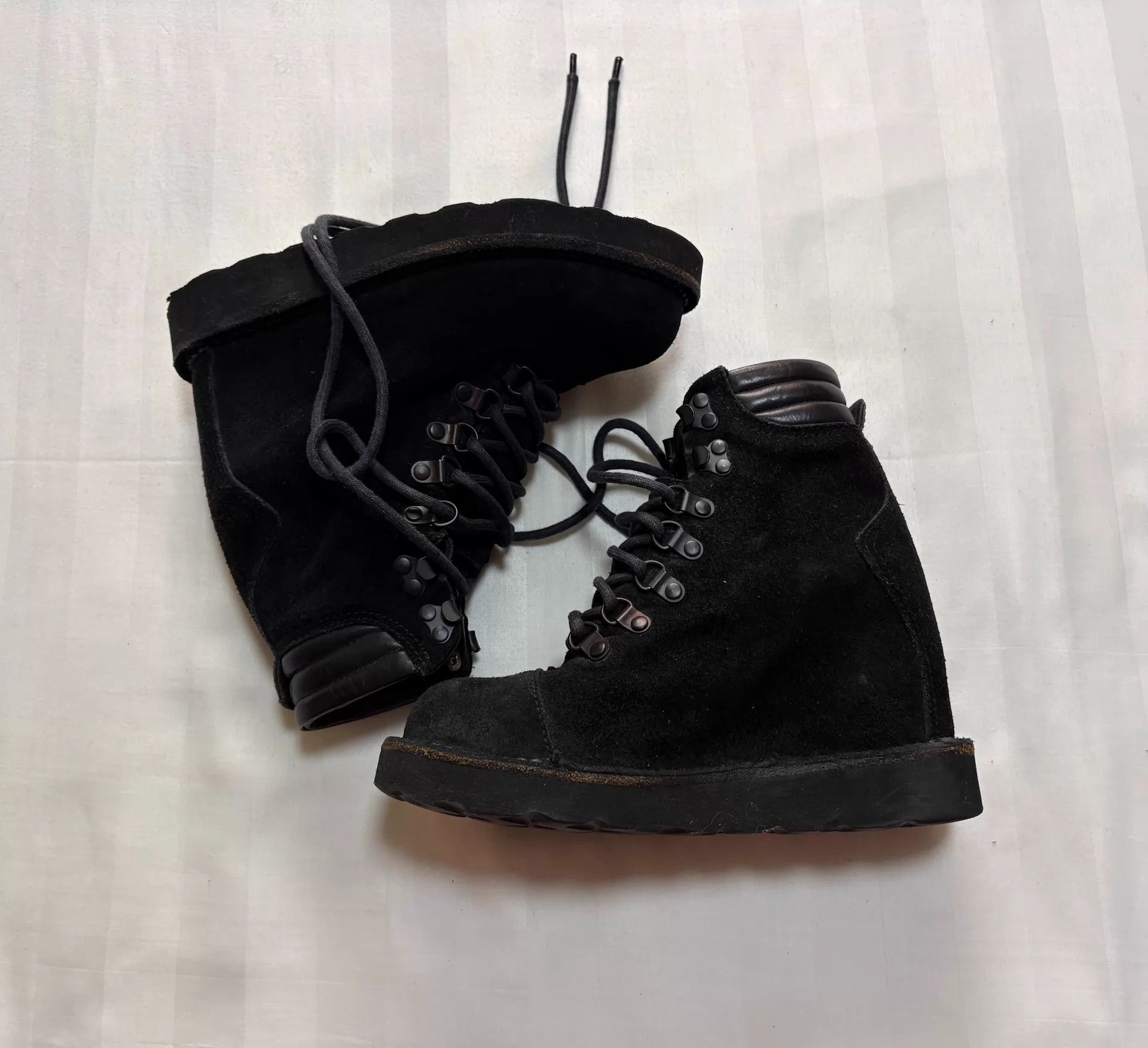 Maison MIHARA YASUHIRO MIHARA YASUHIRO vintage odd suede block heel boot 225 37 Size US 6.5 / IT 36.5 - 2 Thumbnail