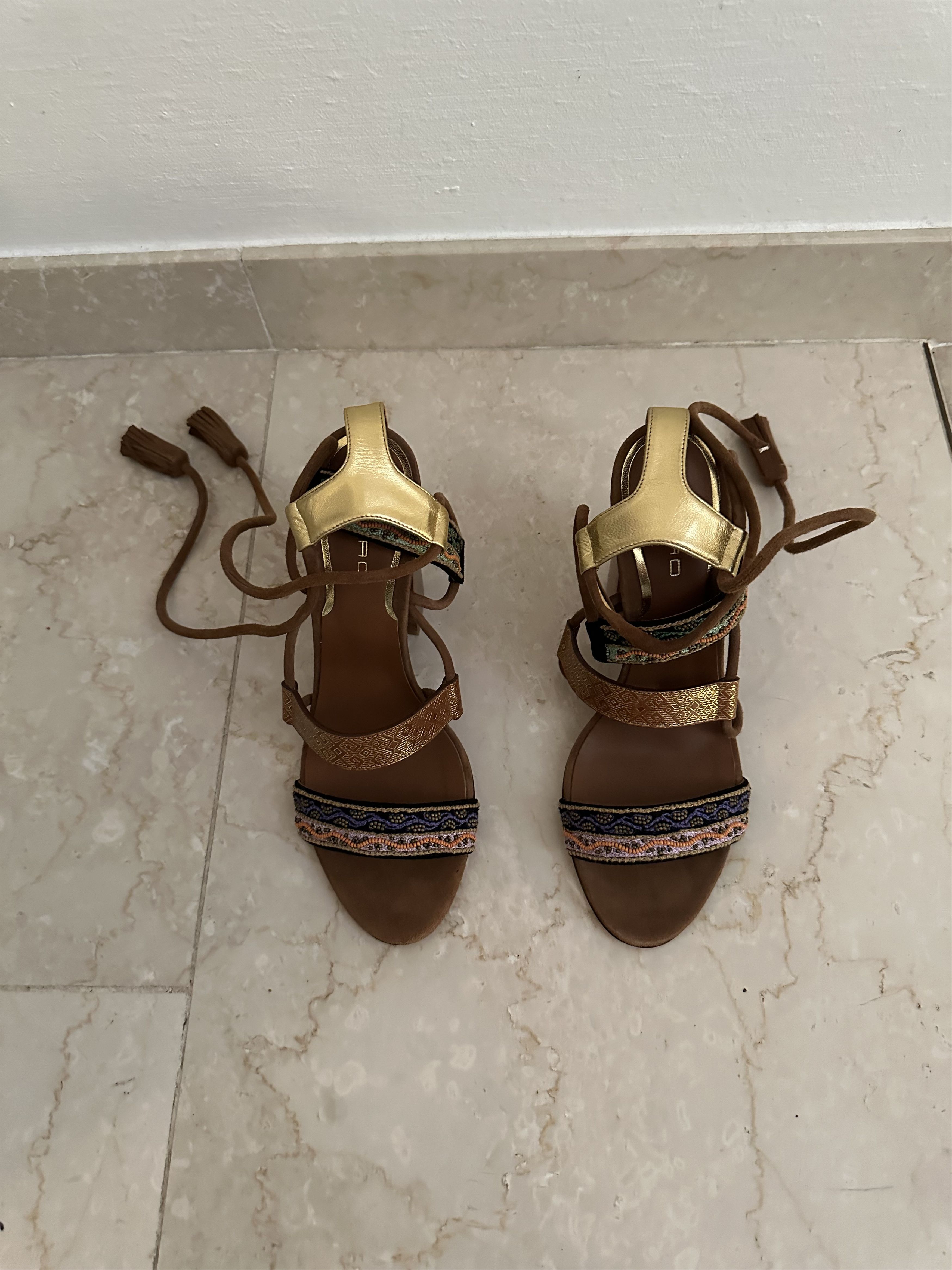 Etro Etro Sandal with different colors and embroideries Size US 8 / IT 38 - 2 Thumbnail
