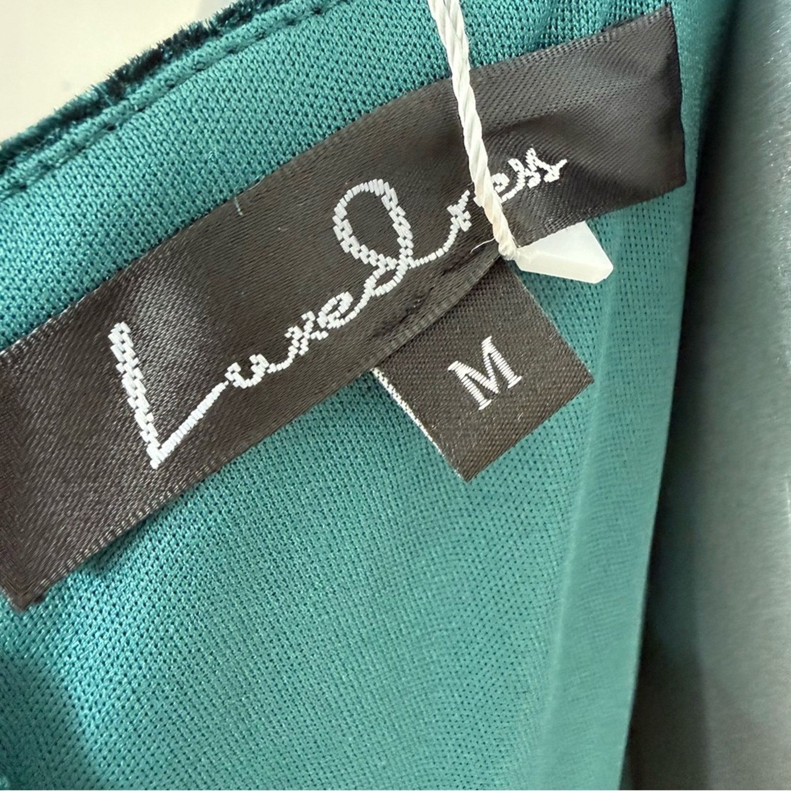 Other NWT!!! Luxe Dress green velvet dress size M Size M / US 6-8 / IT 42-44 - 7 Thumbnail