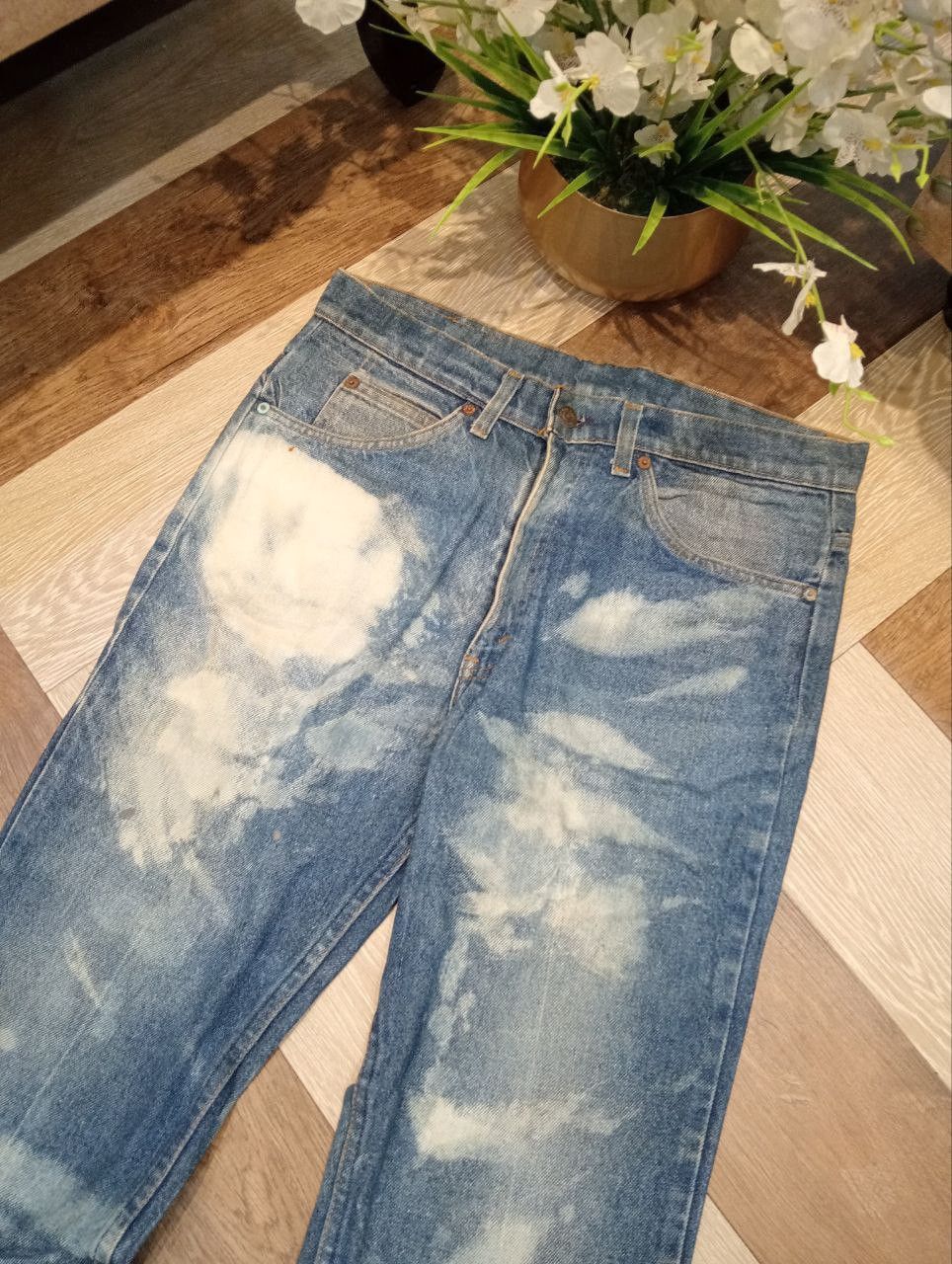 Levi's Vintage Clothing VINTAGE LEVI'S ORANGE TAB BLEACH FLARED JEANS Size US 33 - 4 Thumbnail