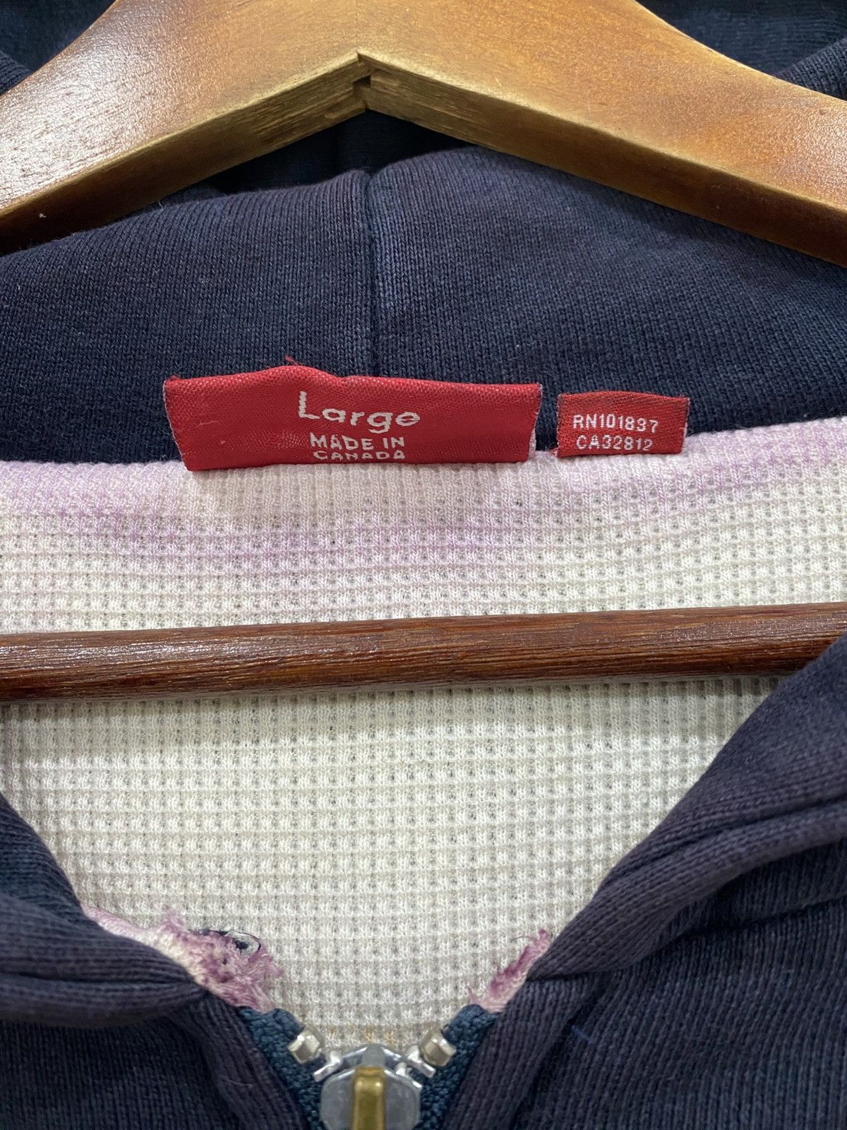 Supreme Vintage 90s Distressed Supreme thermal lining Size US L / EU 52-54 / 3 - 4 Thumbnail