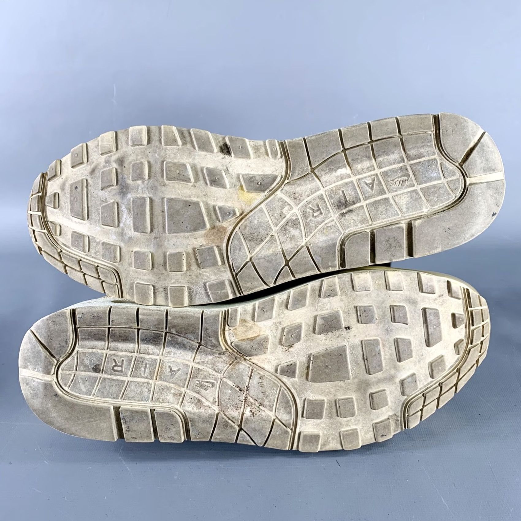 Nike NIKE Sneakers Womens Gold 30th Anniversary Size Metallic Low Top Size XL / US 12-14 / IT 48-50 - 6 Thumbnail