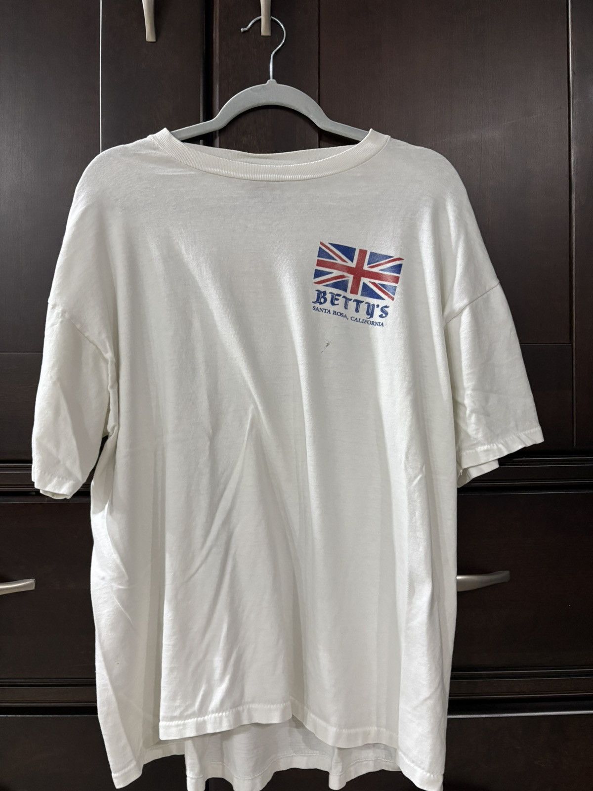 Vintage Vintage Betty’s Graphic T-Shirt Size US XL / EU 56 / 4 - 1 Thumbnail