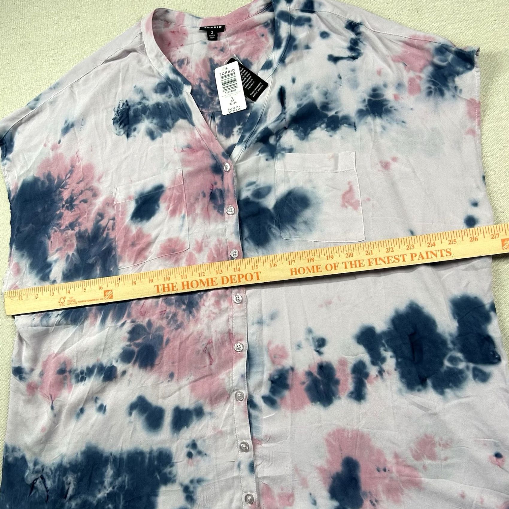 Torrid Torrid Top Womens 3X Button-Up Rayon Tie-Dye Challis Lightweight Plus Shirt Womens Short Sleeve V-Neck Geometric Pattern Multicolor Size XXL / US 16-18 / IT 52-54 - 7 Thumbnail